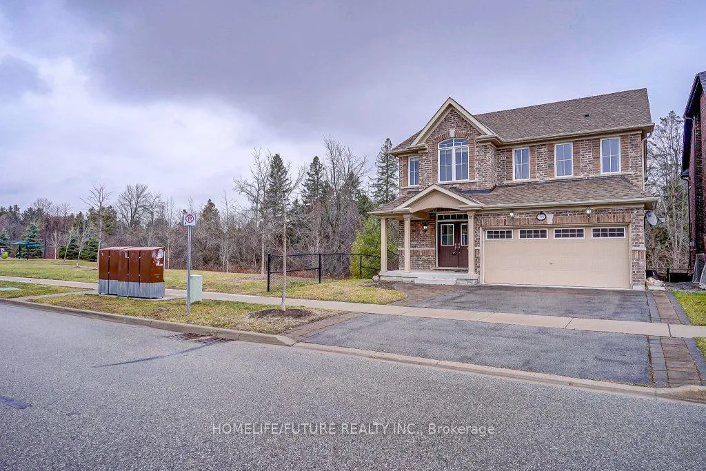Photo 2 of 78 Rumbellow Crescent, Ajax, Northeast Ajax — HOMEH