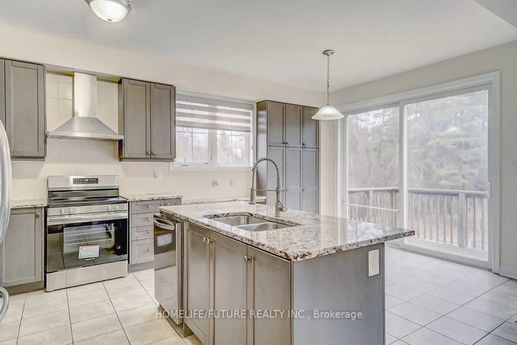 Photo 9 of 78 Rumbellow Crescent, Ajax, Northeast Ajax — HOMEH
