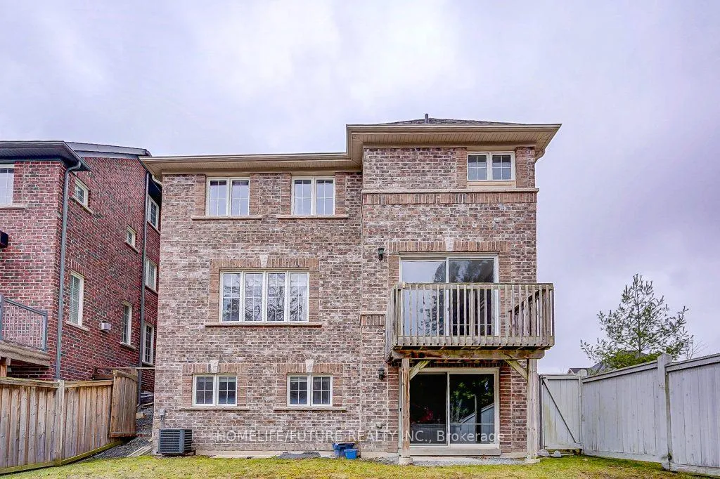 Photo 39 of 78 Rumbellow Crescent, Ajax, Northeast Ajax — HOMEH