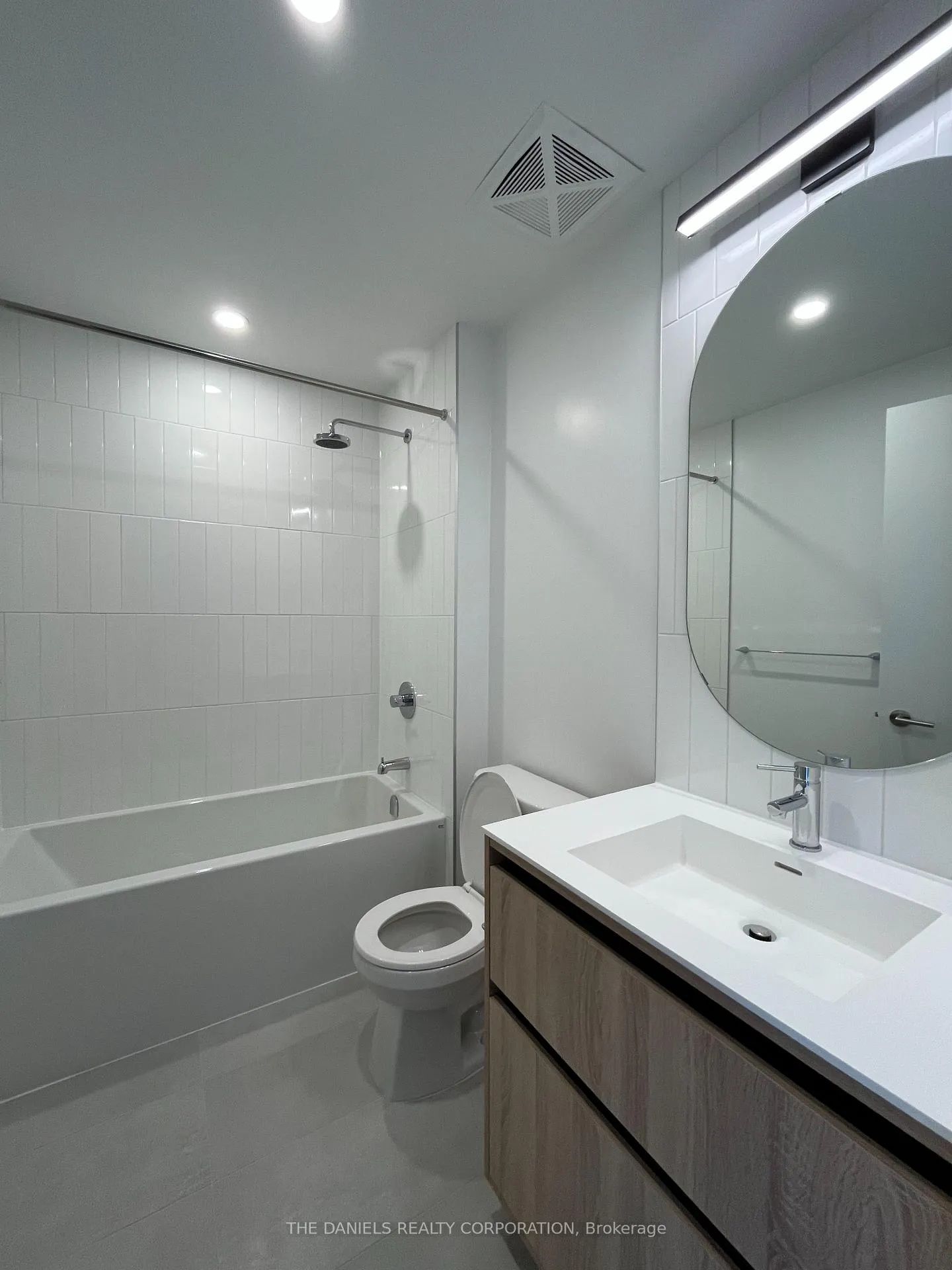 Photo 18 of Unit 430, 8 Beverley Glen Boulevard, Vaughan, Beverley Glen — HOMEH