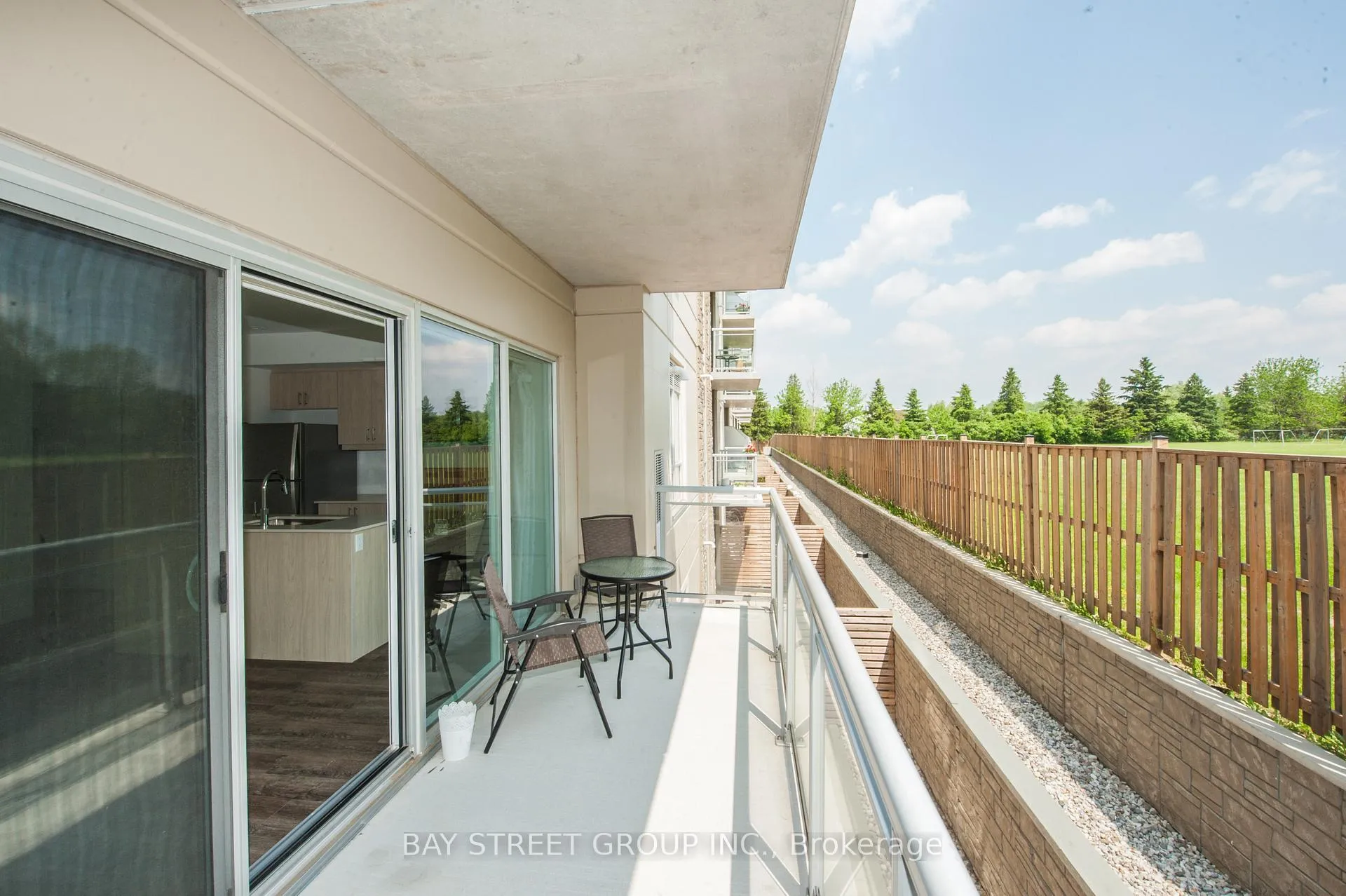 Photo 17 of 16 Markle Crescent, Hamilton, Ancaster — HOMEH