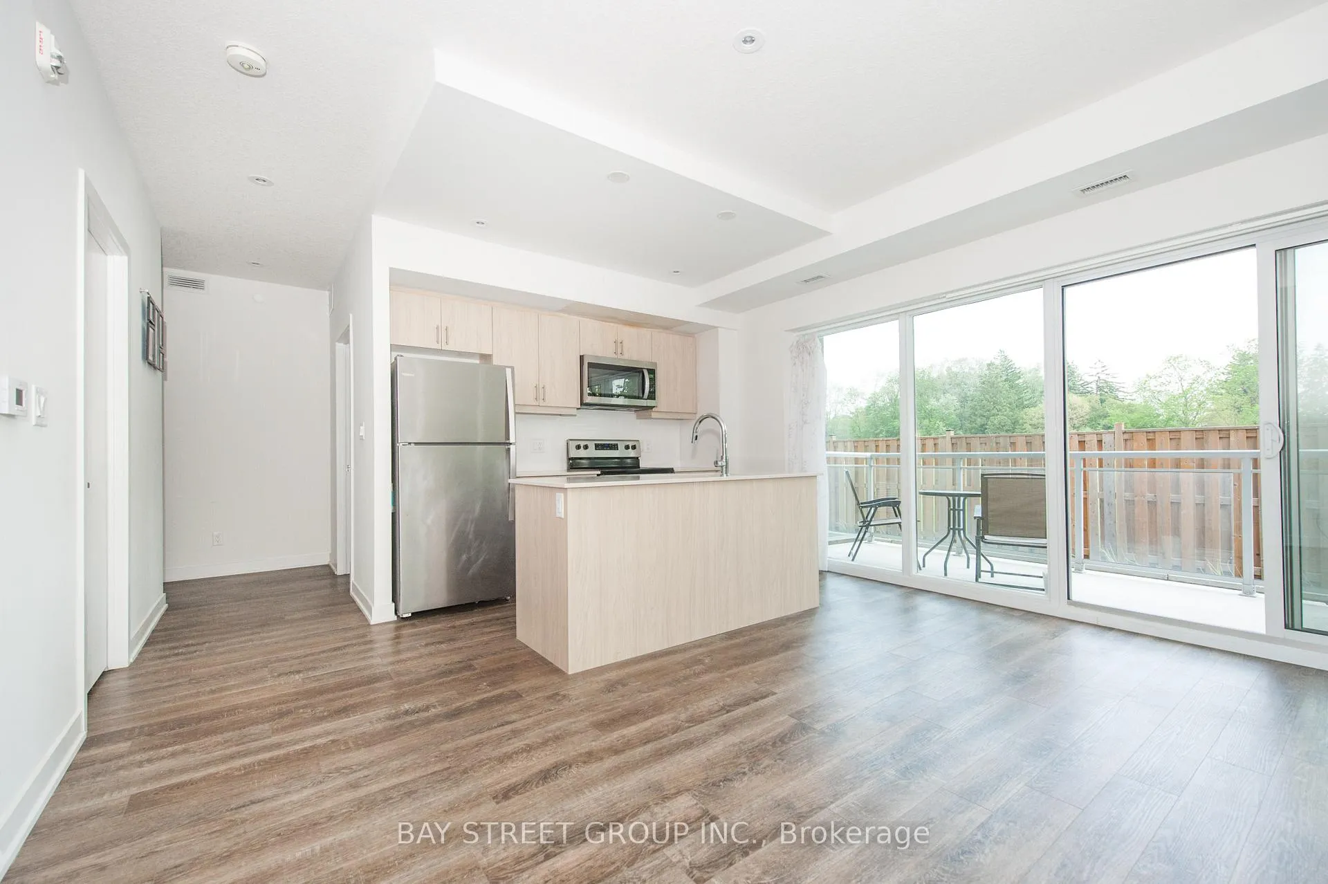 Photo 20 of 16 Markle Crescent, Hamilton, Ancaster — HOMEH