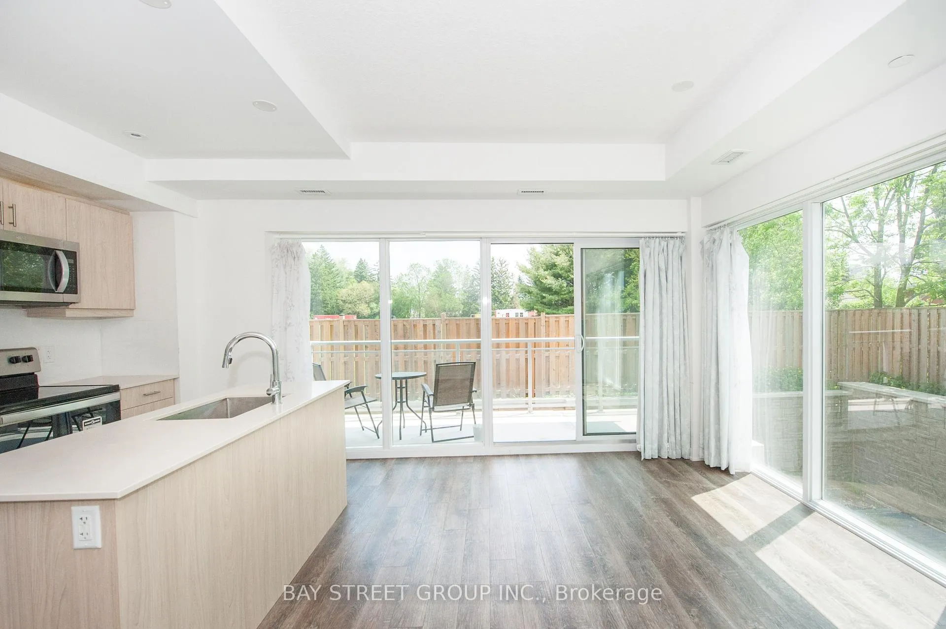 Photo 24 of 16 Markle Crescent, Hamilton, Ancaster — HOMEH