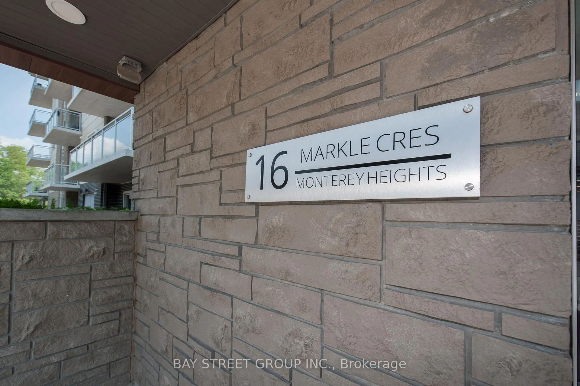 Photo 42 of 16 Markle Crescent, Hamilton, Ancaster — HOMEH