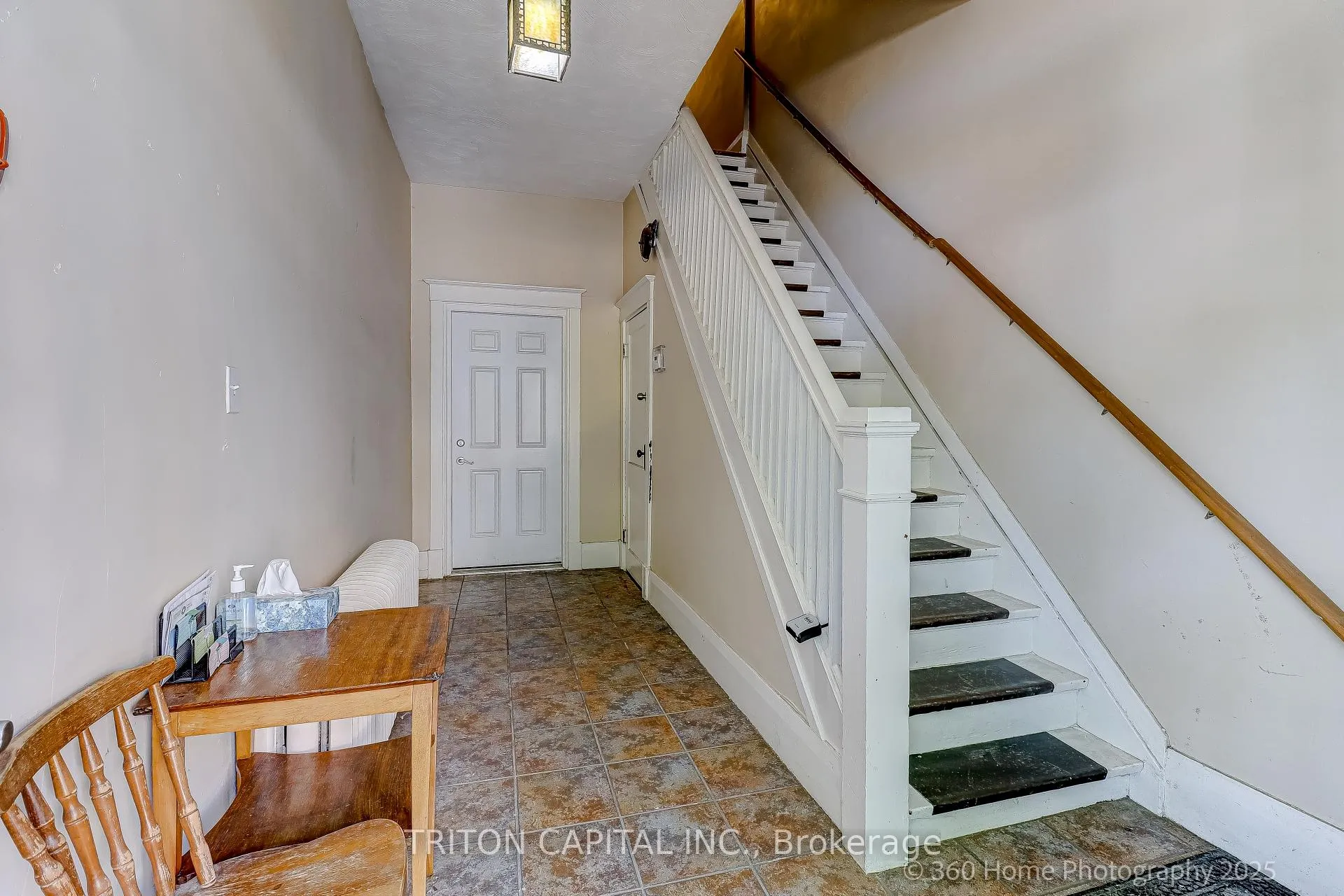 Photo 14 of Unit 3rd floor, 2387 Queen St E Street, Toronto, The Beaches — HOMEH