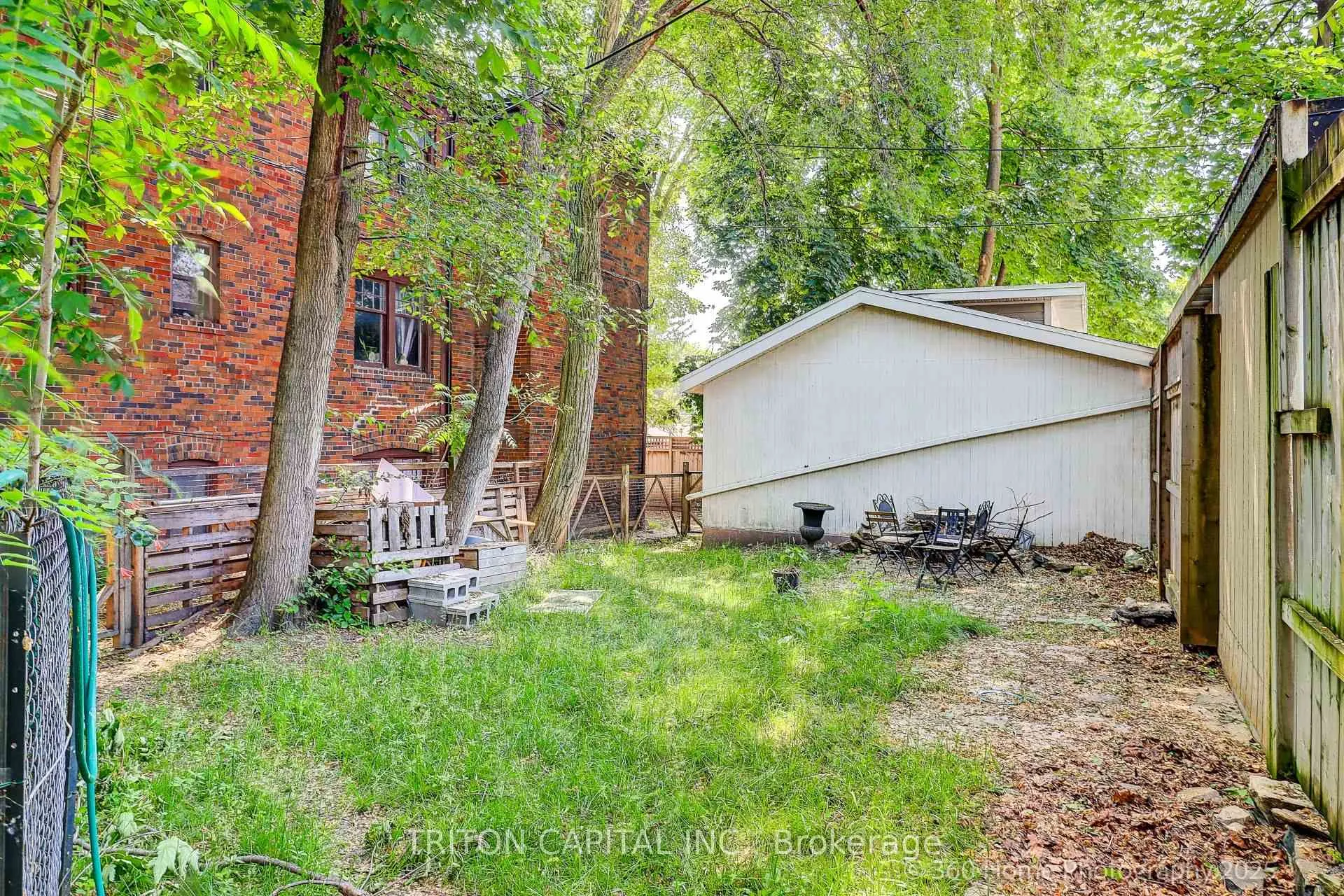 Photo 19 of Unit 3rd floor, 2387 Queen St E Street, Toronto, The Beaches — HOMEH