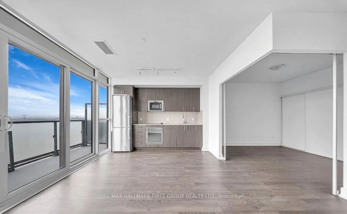 Photo 6 of Unit 1720, 2550 Simcoe Street North, Oshawa, Windfields — HOMEH