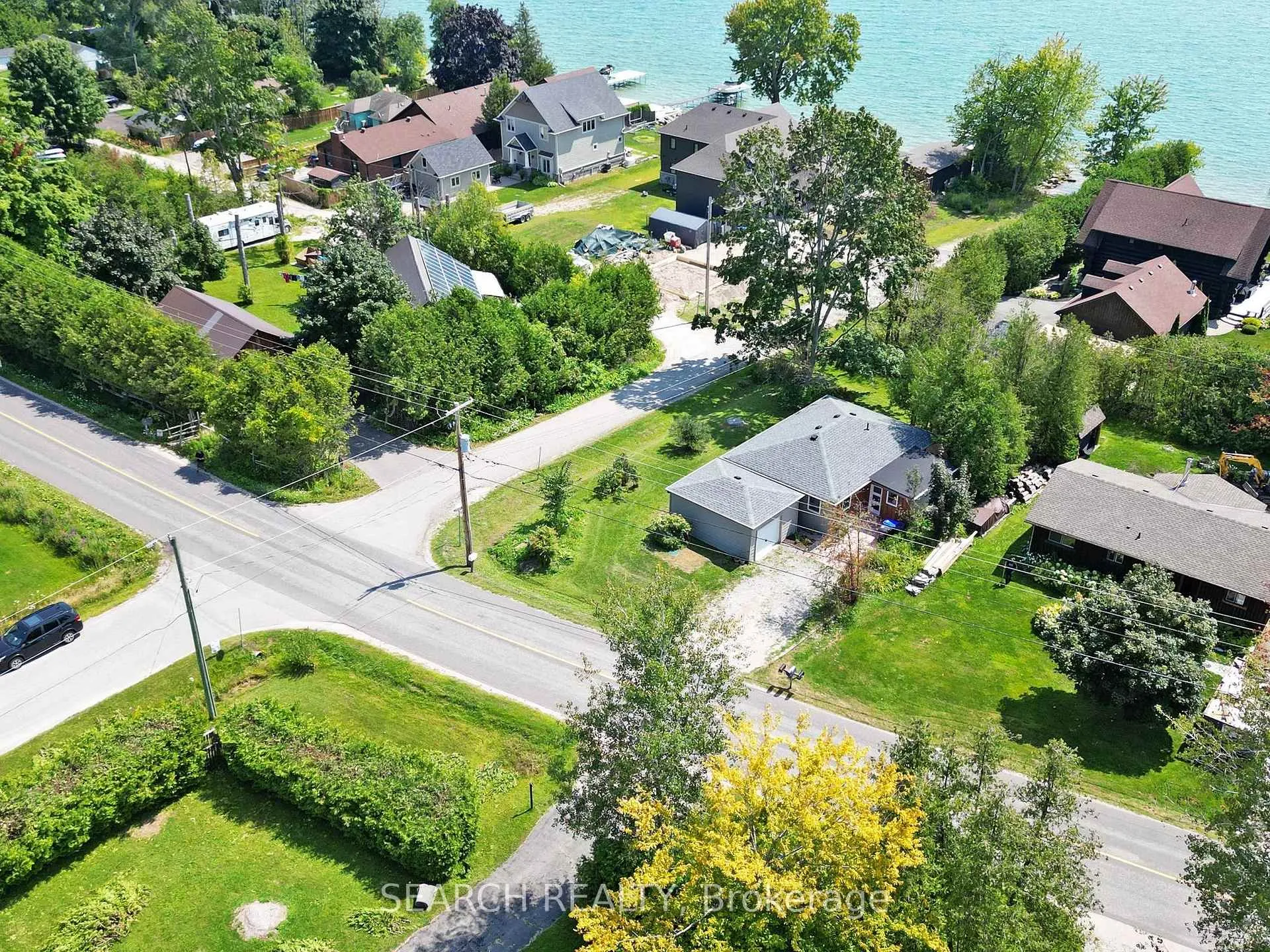 Front of 71 Lakeshore Road E