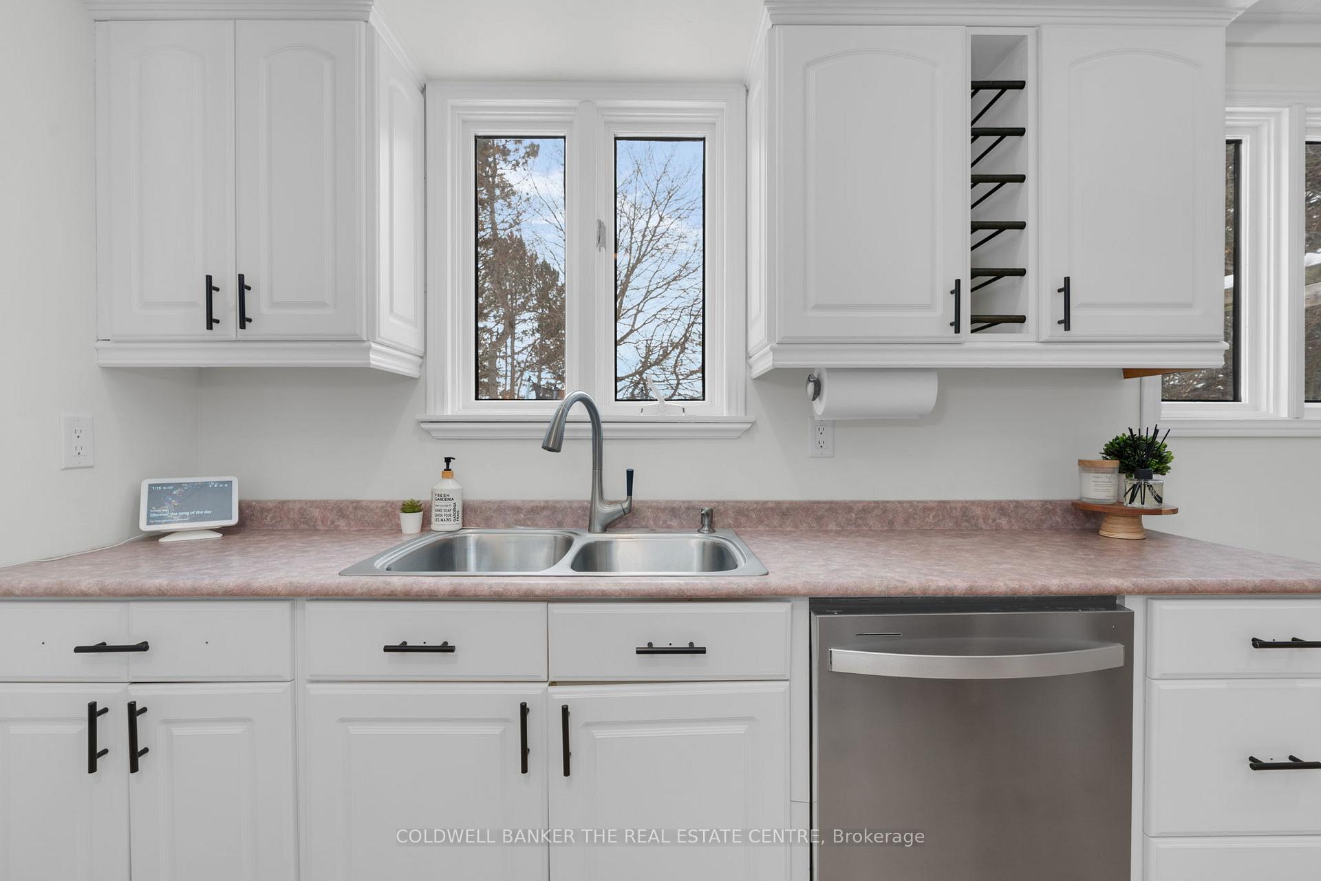 Photo 12 of 203 Camilla Crescent, Essa, Thornton — HOMEH