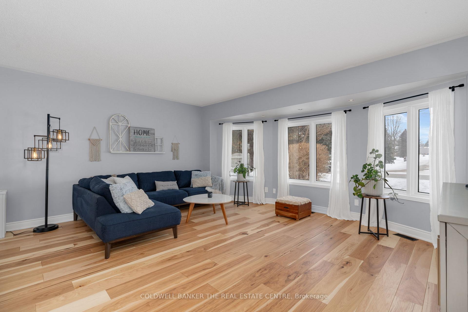 Photo 15 of 203 Camilla Crescent, Essa, Thornton — HOMEH