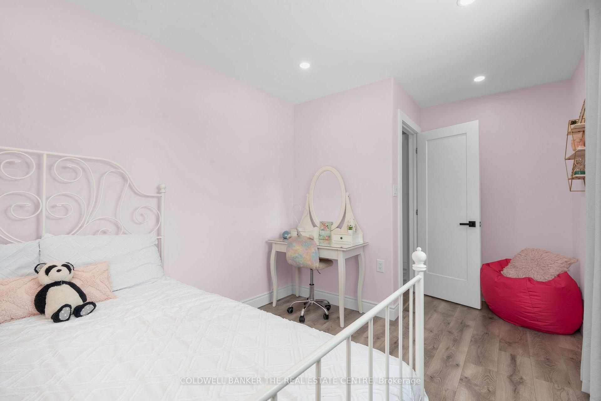 Photo 23 of 203 Camilla Crescent, Essa, Thornton — HOMEH