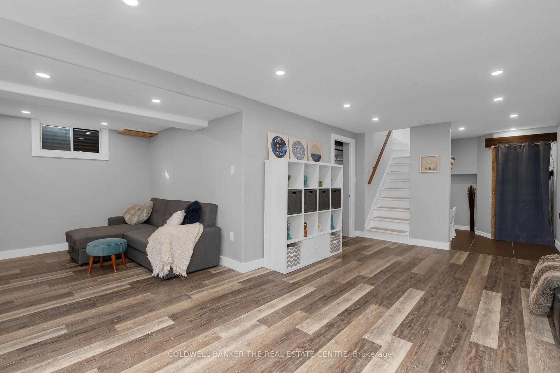 Photo 28 of 203 Camilla Crescent, Essa, Thornton — HOMEH
