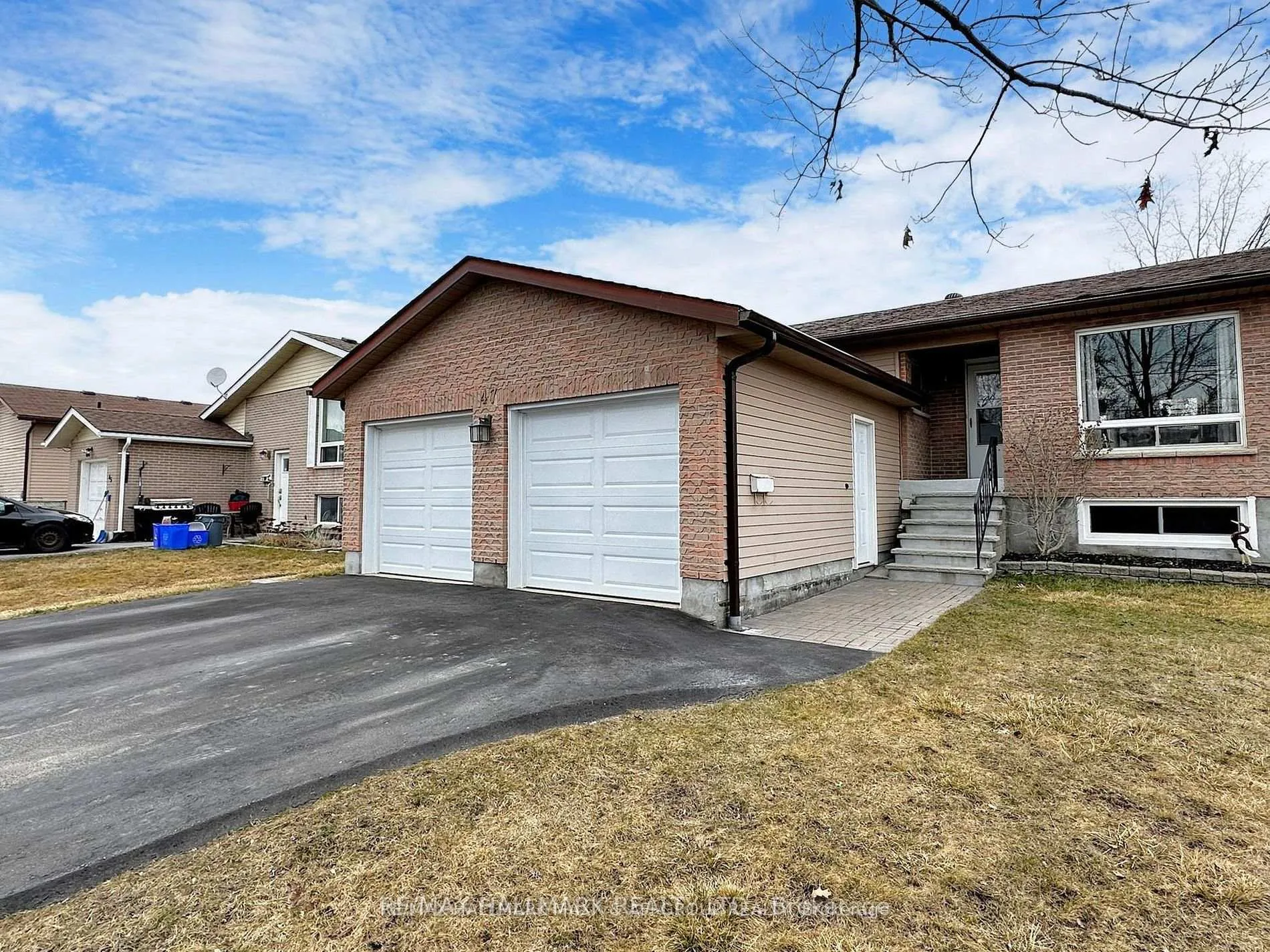 Front of Unit Lower, 47 Metro Road S