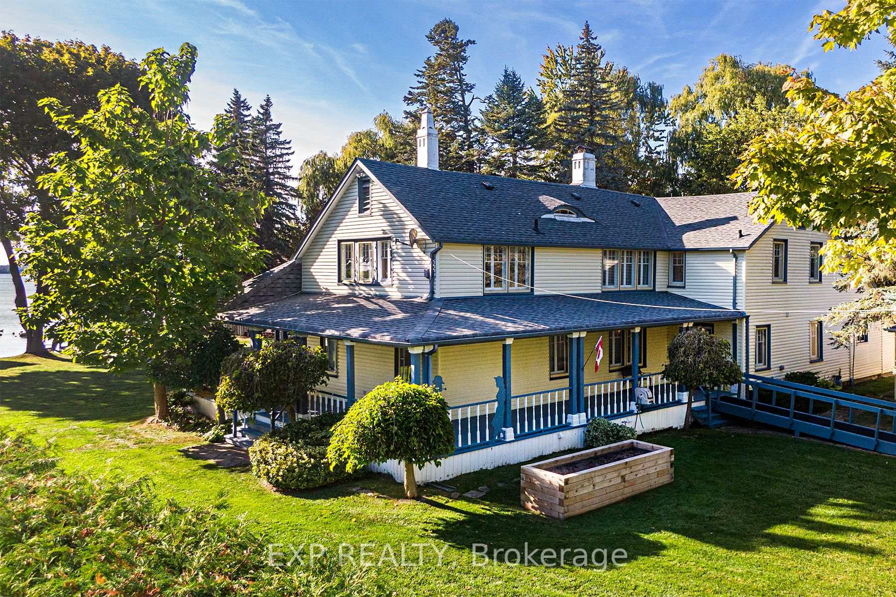 Photo 7 of 376 Lake Drive N, Georgina, Historic Lakeshore Communities — HOMEH