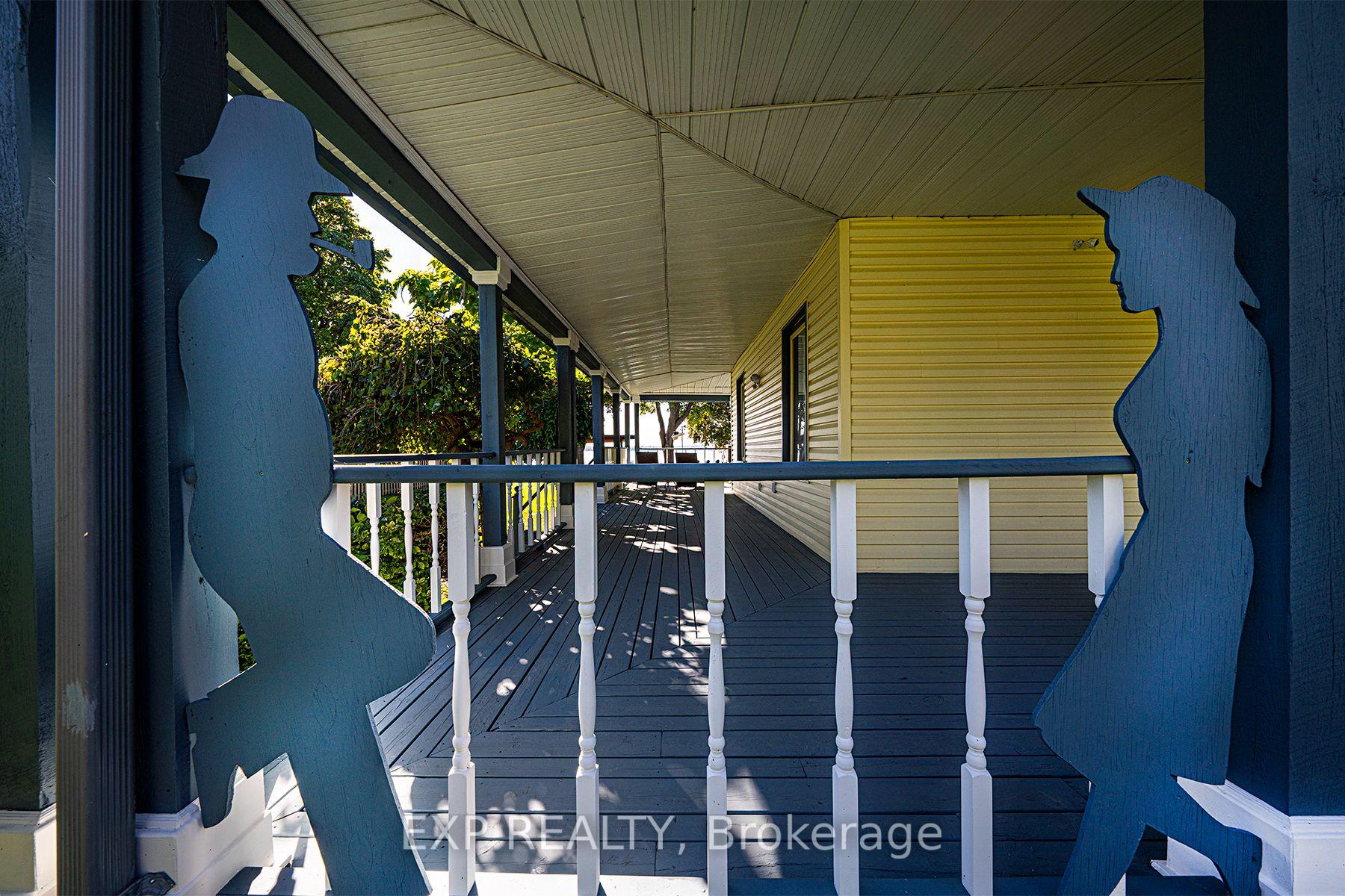 Photo 11 of 376 Lake Drive N, Georgina, Historic Lakeshore Communities — HOMEH