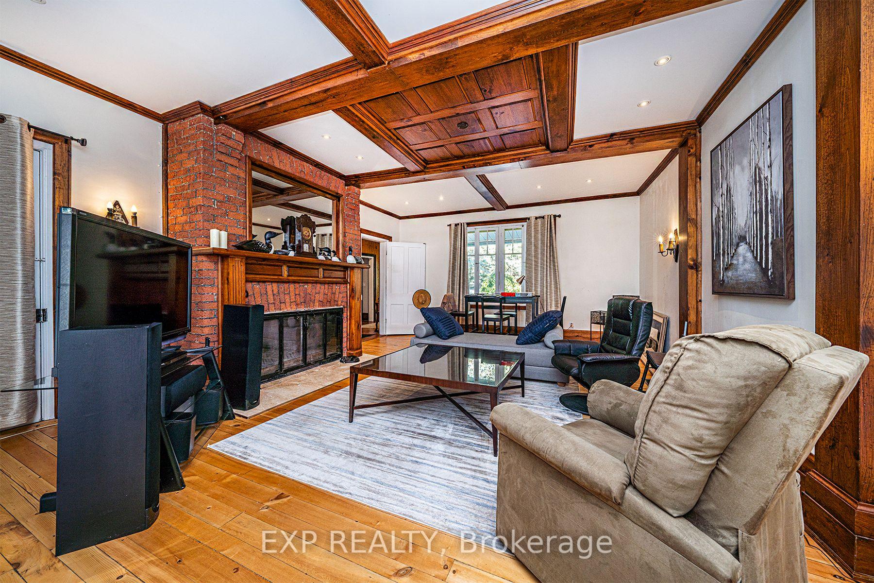 Photo 15 of 376 Lake Drive N, Georgina, Historic Lakeshore Communities — HOMEH