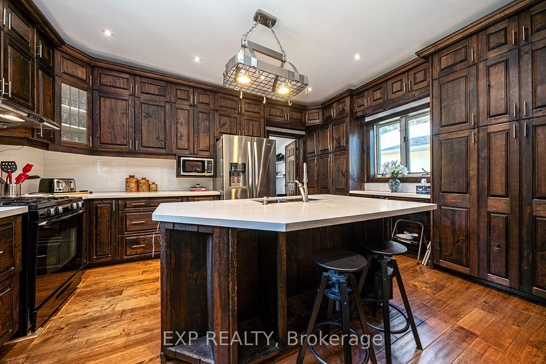 Photo 21 of 376 Lake Drive N, Georgina, Historic Lakeshore Communities — HOMEH