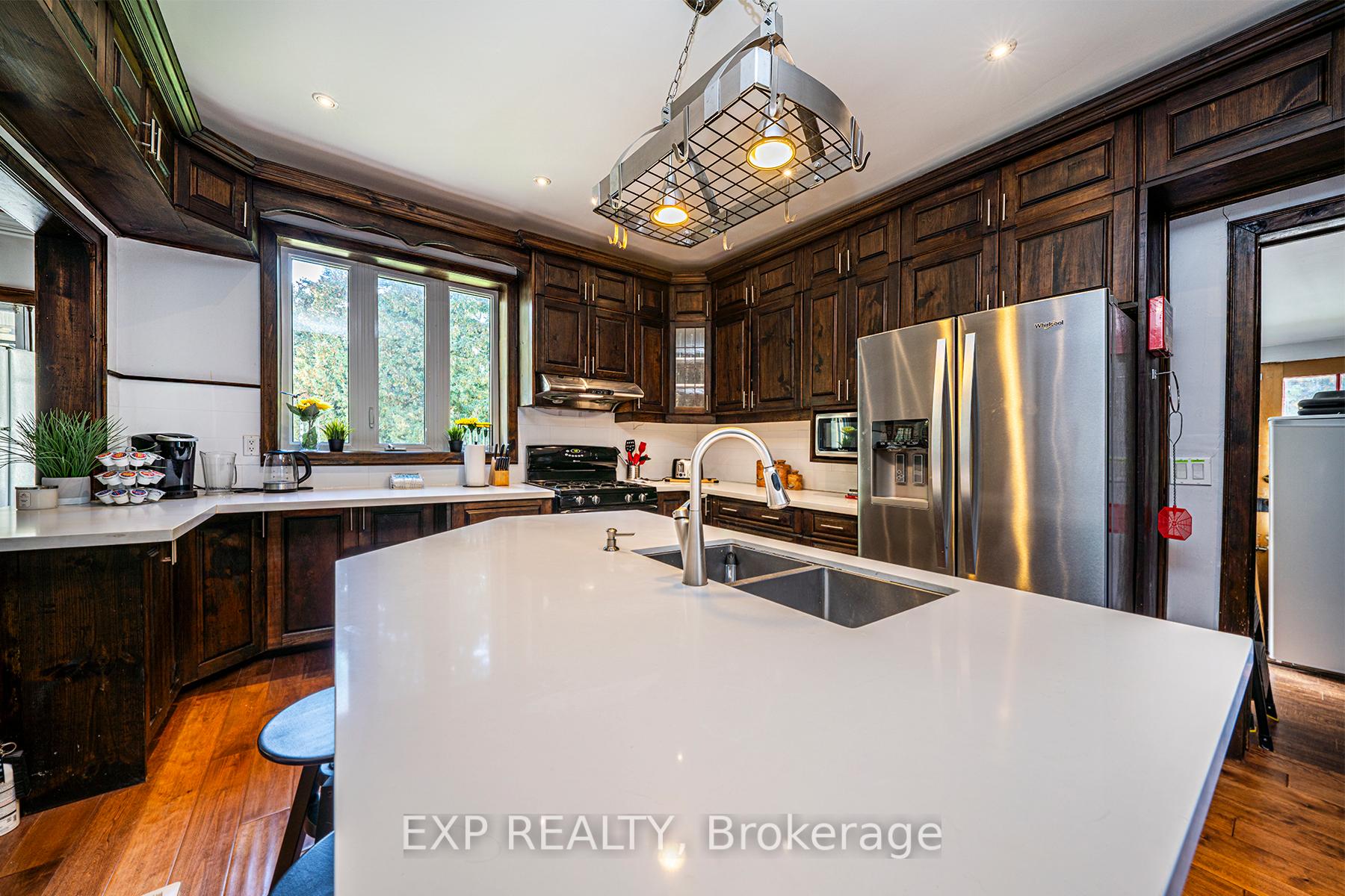 Photo 22 of 376 Lake Drive N, Georgina, Historic Lakeshore Communities — HOMEH