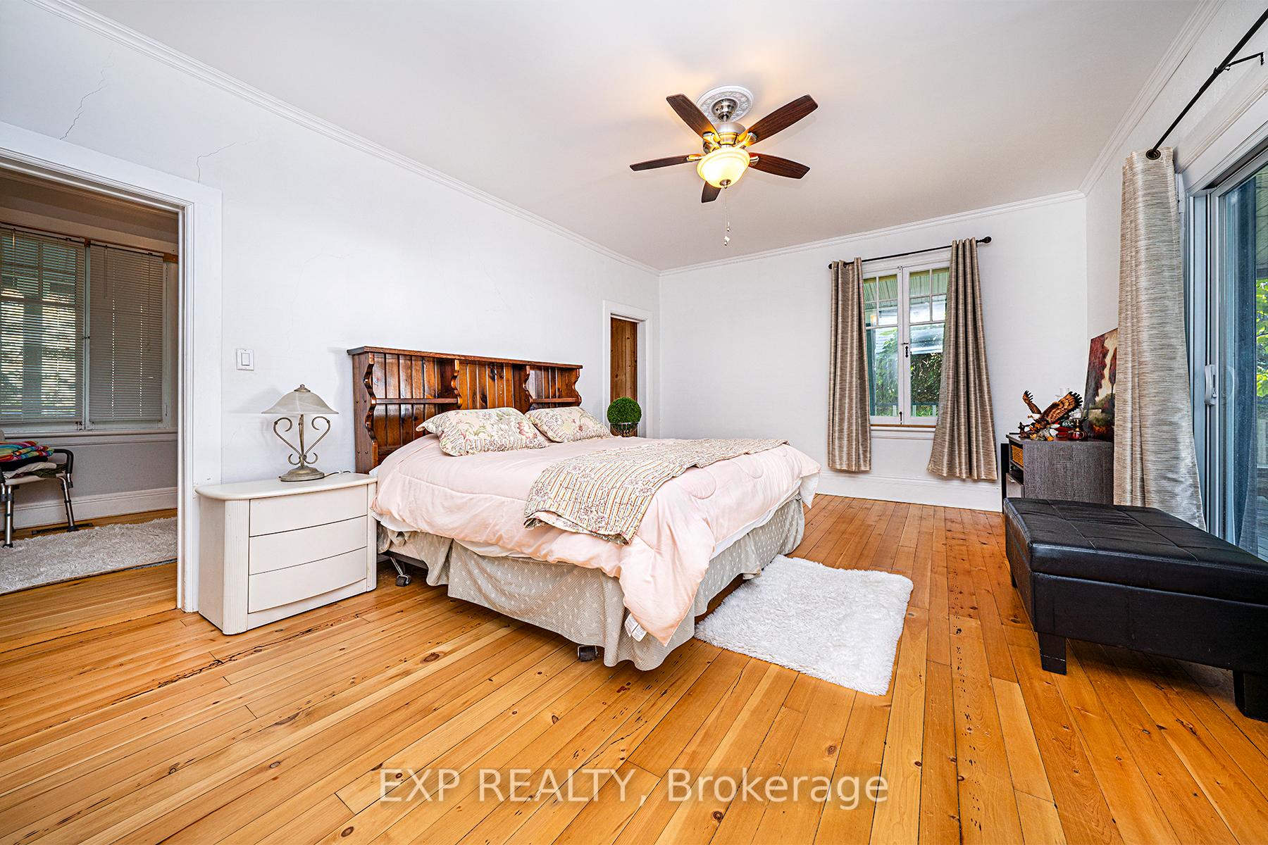 Photo 24 of 376 Lake Drive N, Georgina, Historic Lakeshore Communities — HOMEH