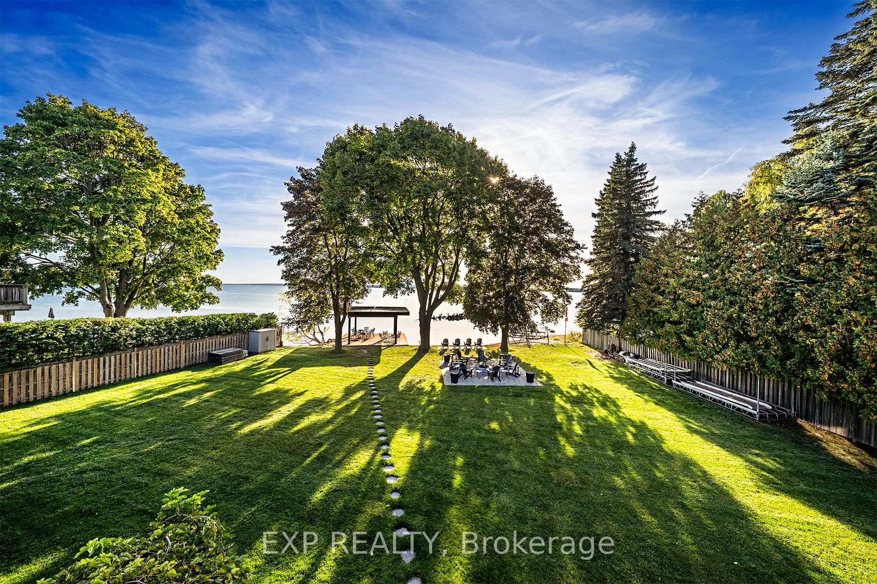 Photo 37 of 376 Lake Drive N, Georgina, Historic Lakeshore Communities — HOMEH