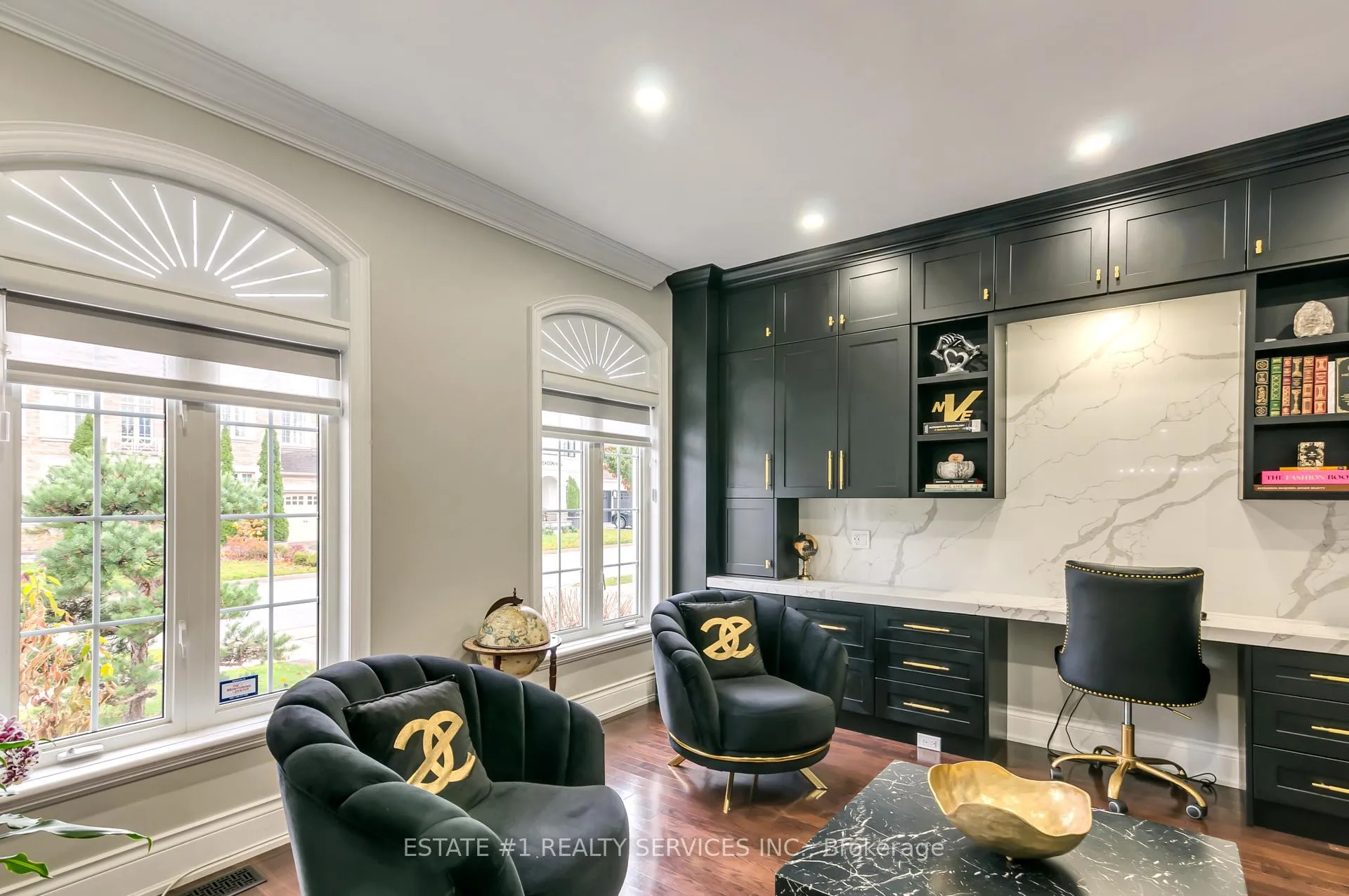 Photo 7 of 42 Beacon Hill Drive, Brampton, Credit Valley — HOMEH
