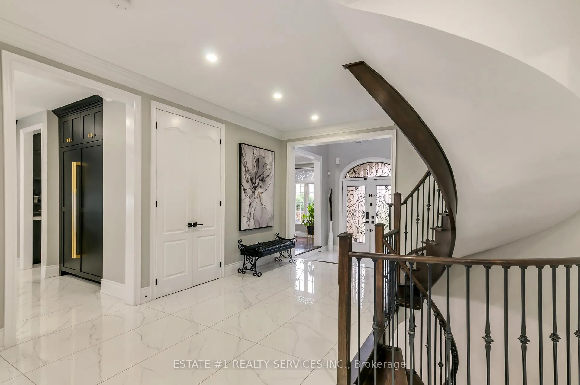Photo 23 of 42 Beacon Hill Drive, Brampton, Credit Valley — HOMEH