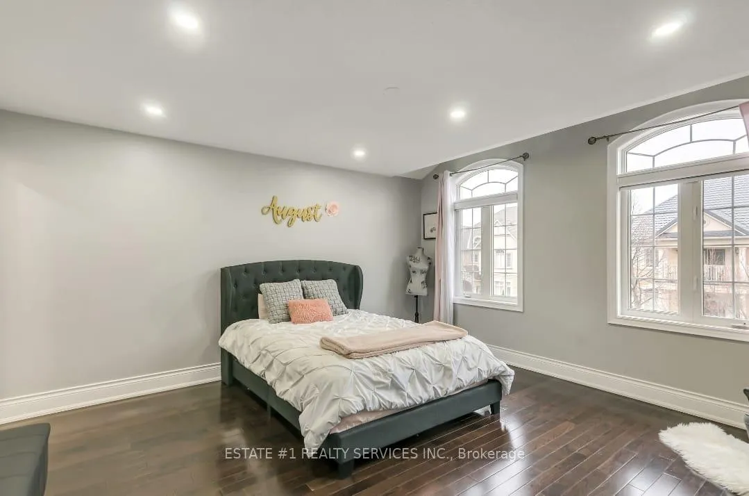 Photo 34 of 42 Beacon Hill Drive, Brampton, Credit Valley — HOMEH
