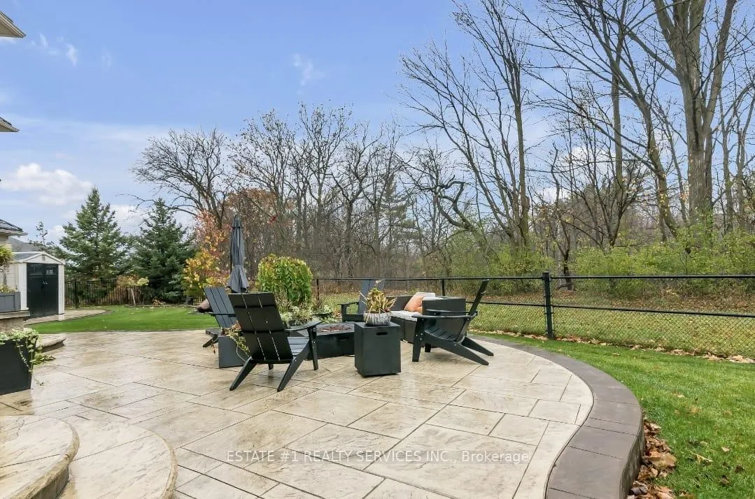 Photo 38 of 42 Beacon Hill Drive, Brampton, Credit Valley — HOMEH