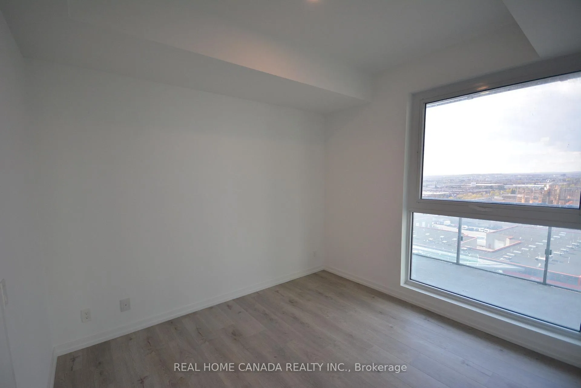 Photo 6 of Unit 1109, 7890 Jane Street, Vaughan, Vaughan Corporate Centre — HOMEH