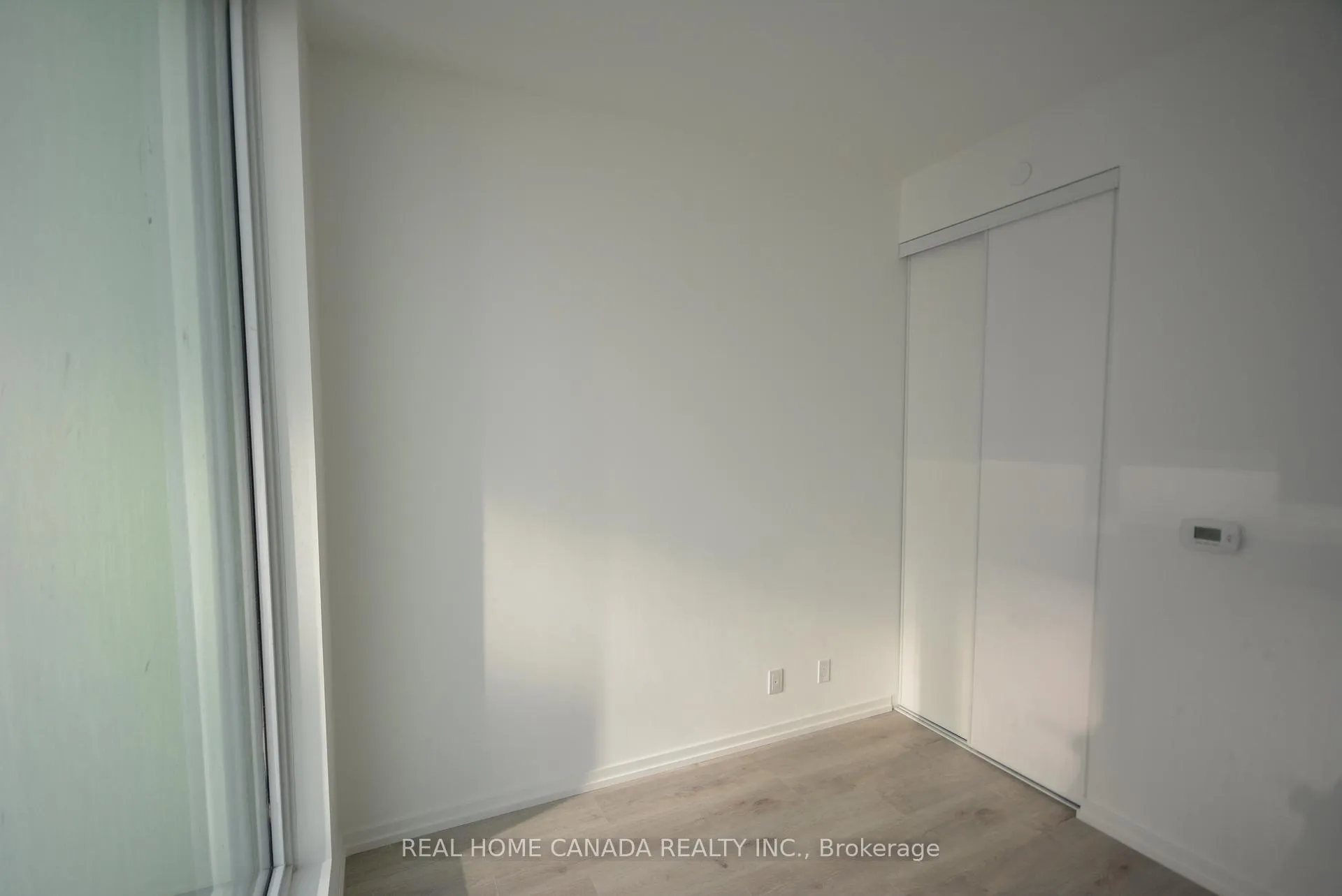 Photo 10 of Unit 1109, 7890 Jane Street, Vaughan, Vaughan Corporate Centre — HOMEH