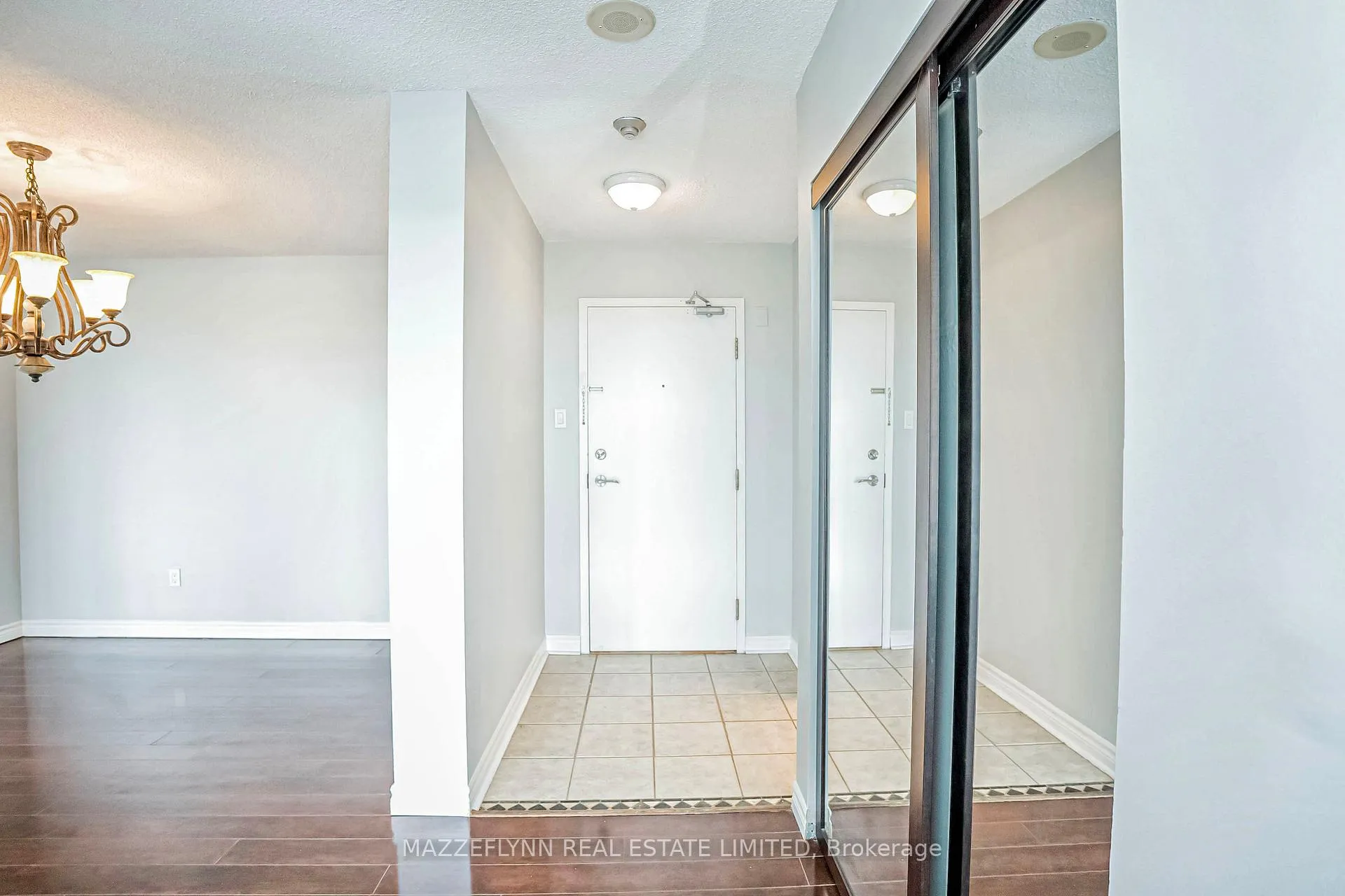 Photo 5 of Unit 1104, 12 Laurelcrest Street, Brampton, Queen Street Corridor — HOMEH
