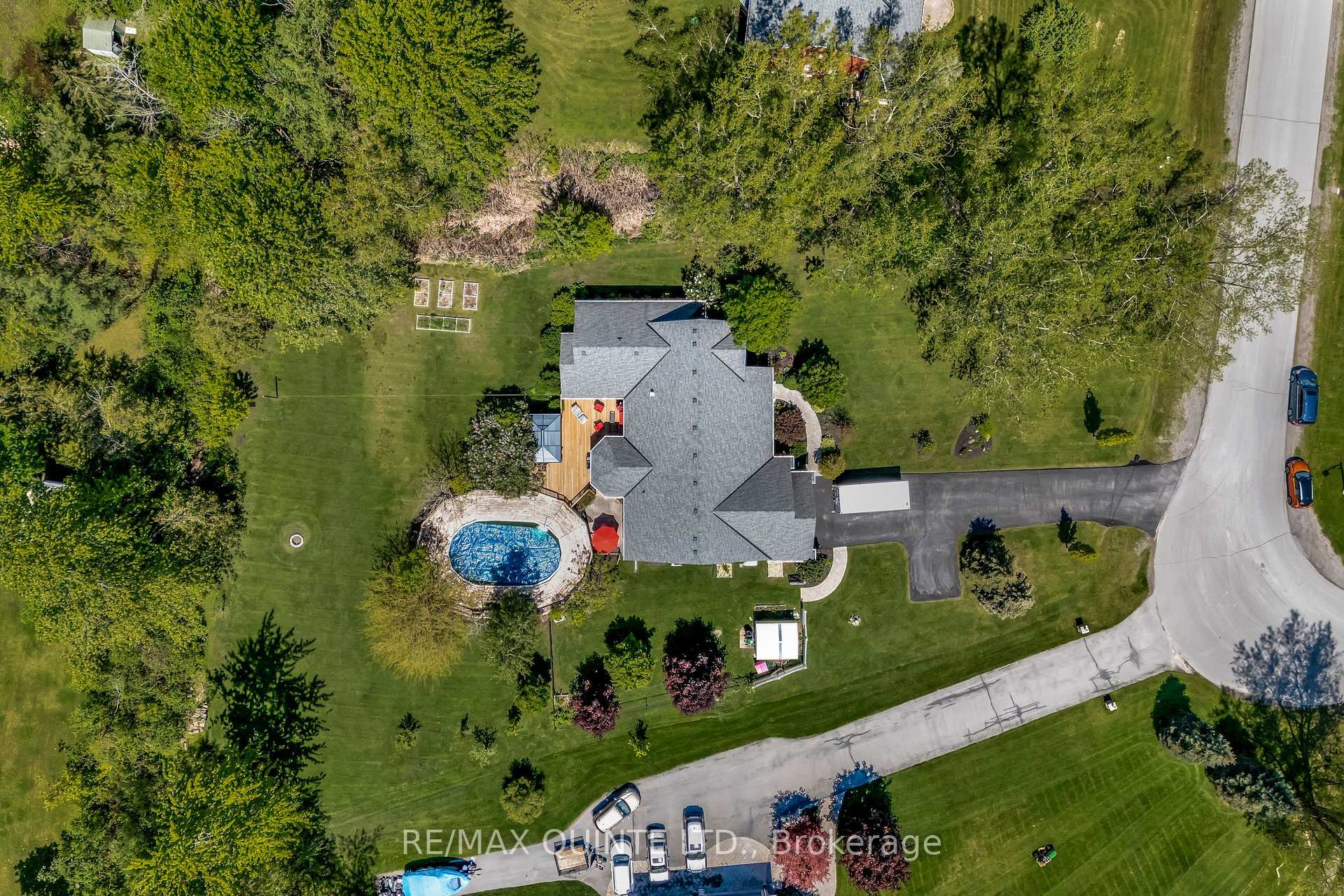 Photo 3 of 50 Penny Lane, Belleville, Thurlow Ward — HOMEH