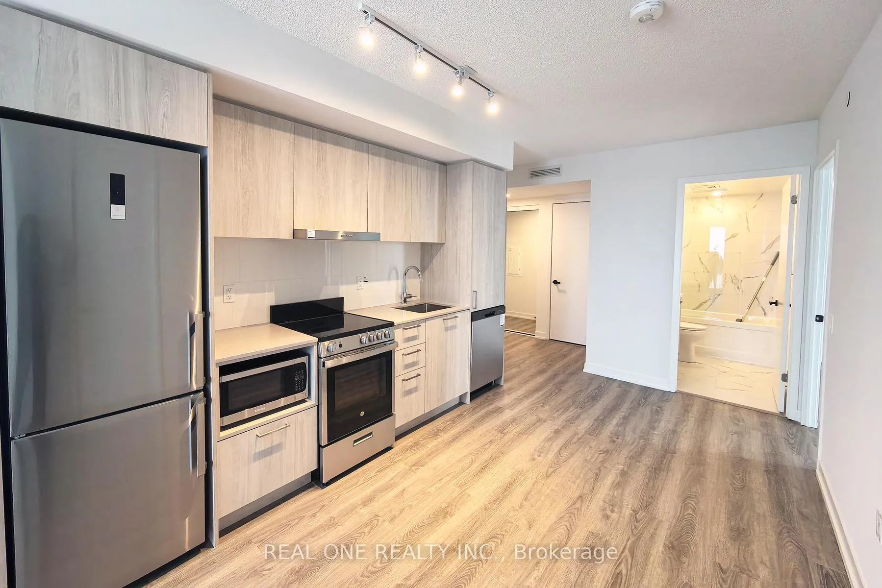 Photo 10 of Unit 2503, 195 Commerce Street, Vaughan, Vaughan Corporate Centre — HOMEH
