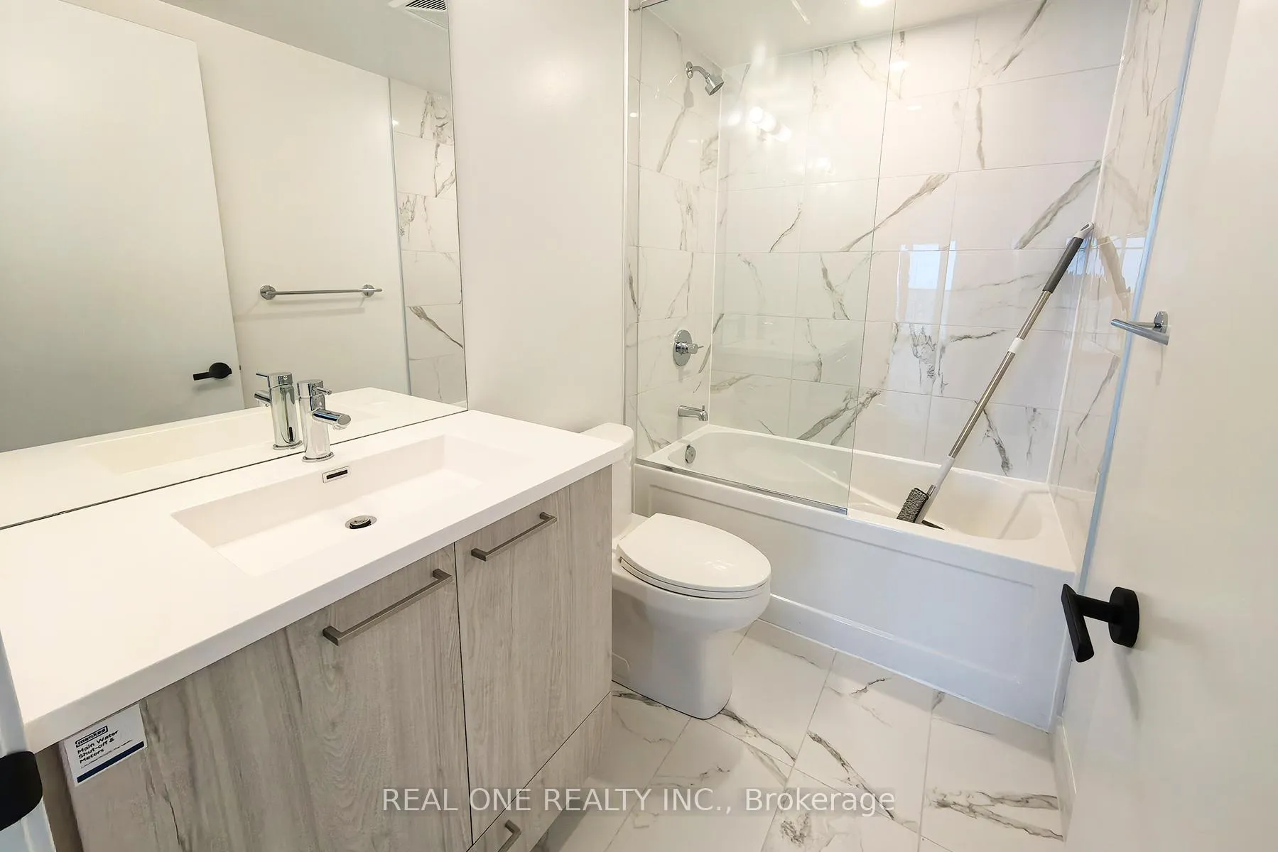Photo 11 of Unit 2503, 195 Commerce Street, Vaughan, Vaughan Corporate Centre — HOMEH