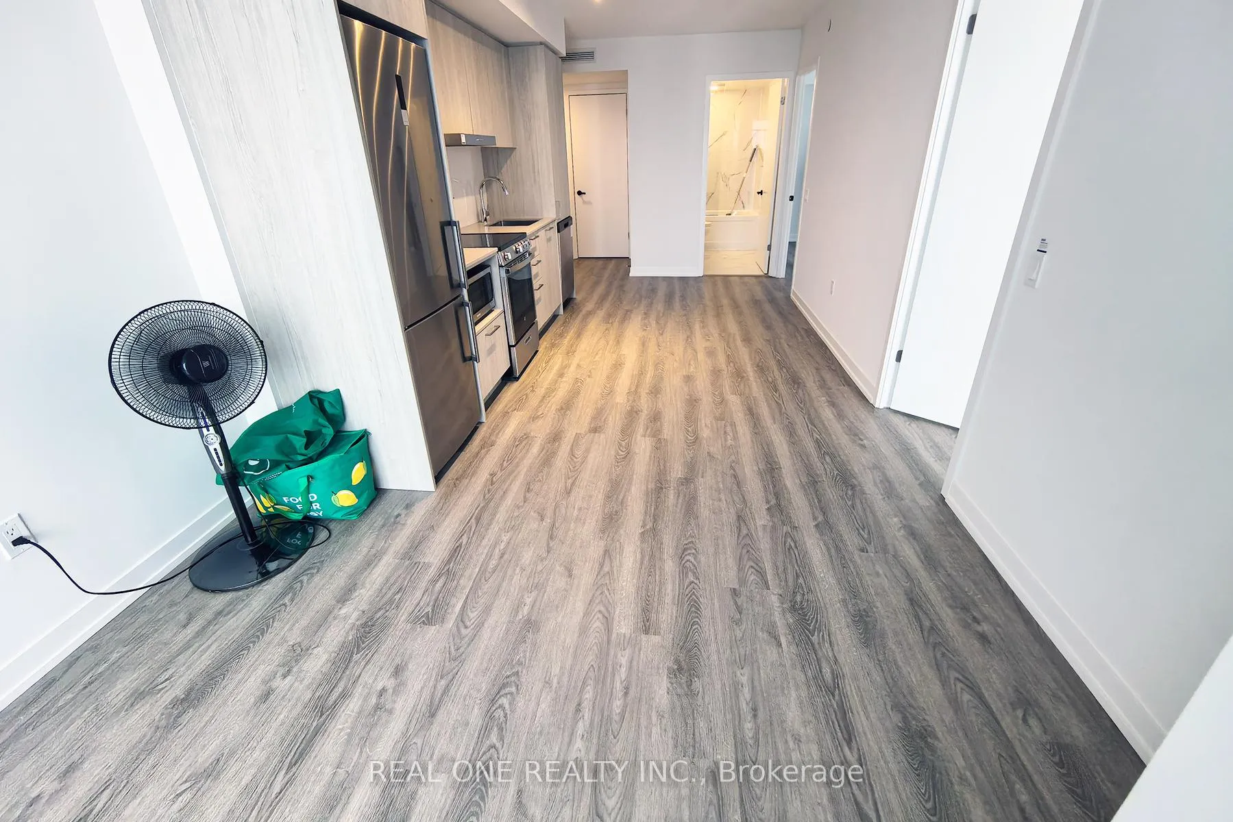 Photo 18 of Unit 2503, 195 Commerce Street, Vaughan, Vaughan Corporate Centre — HOMEH