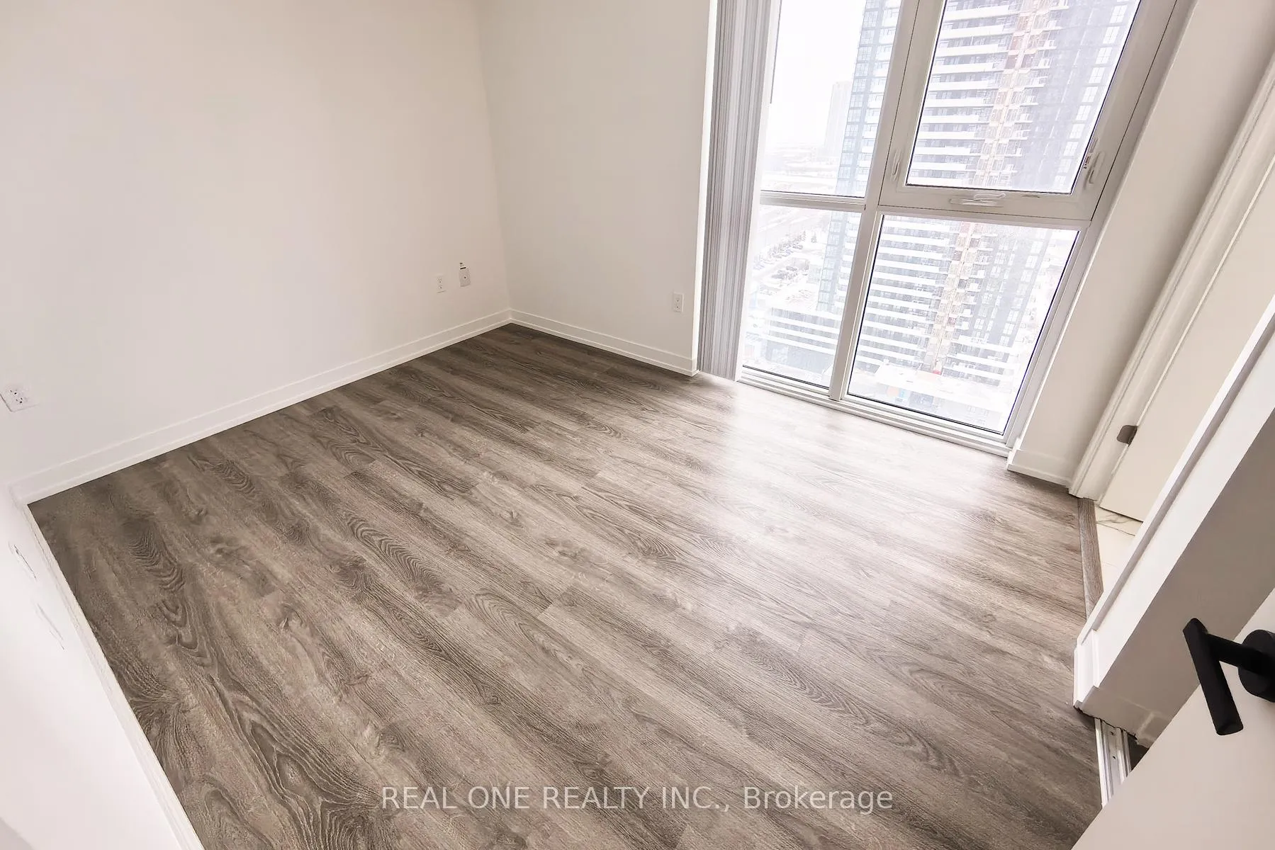 Photo 19 of Unit 2503, 195 Commerce Street, Vaughan, Vaughan Corporate Centre — HOMEH