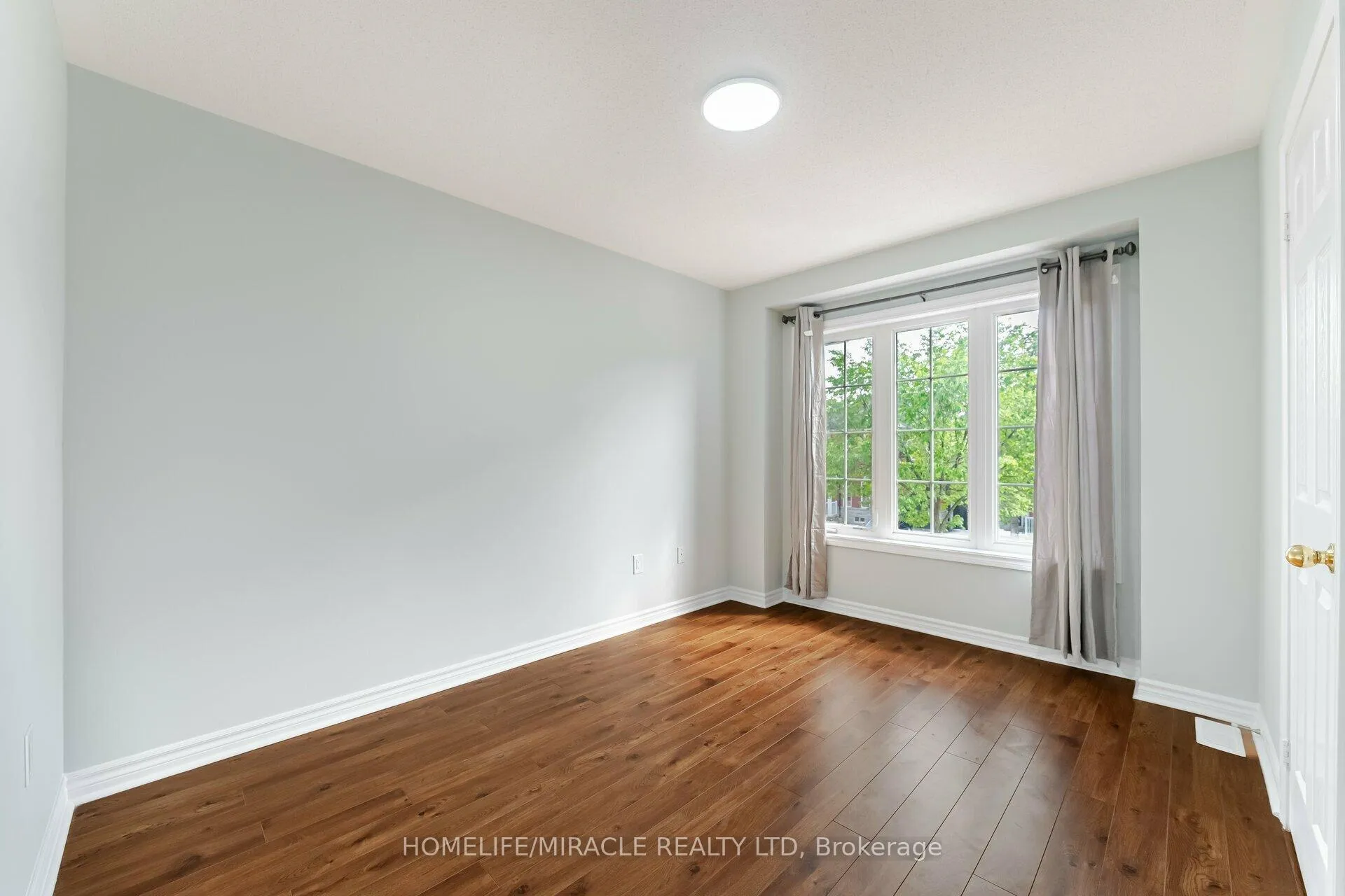 Photo 29 of 13 Nutwood Way, Brampton, Sandringham-Wellington — HOMEH