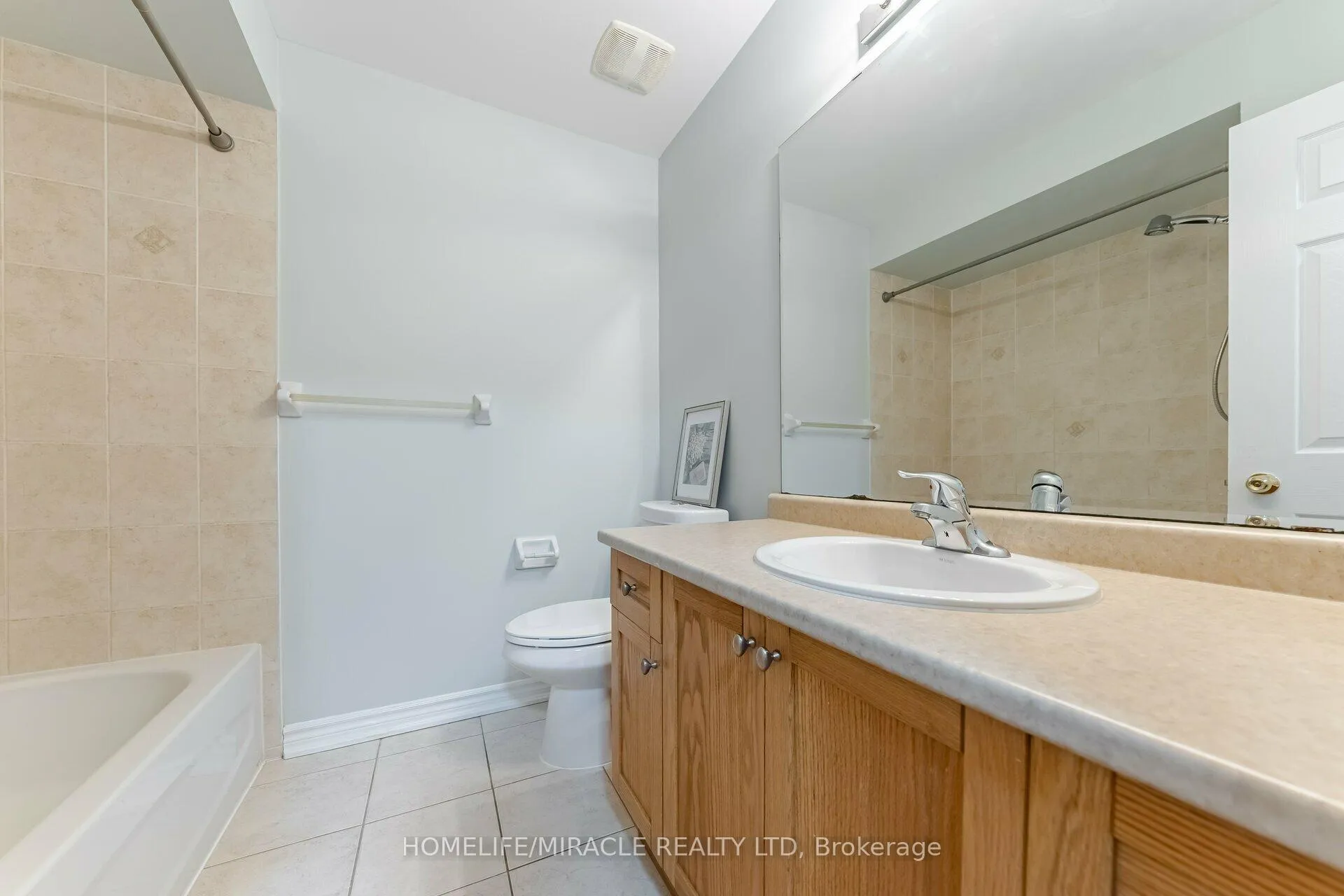 Photo 31 of 13 Nutwood Way, Brampton, Sandringham-Wellington — HOMEH