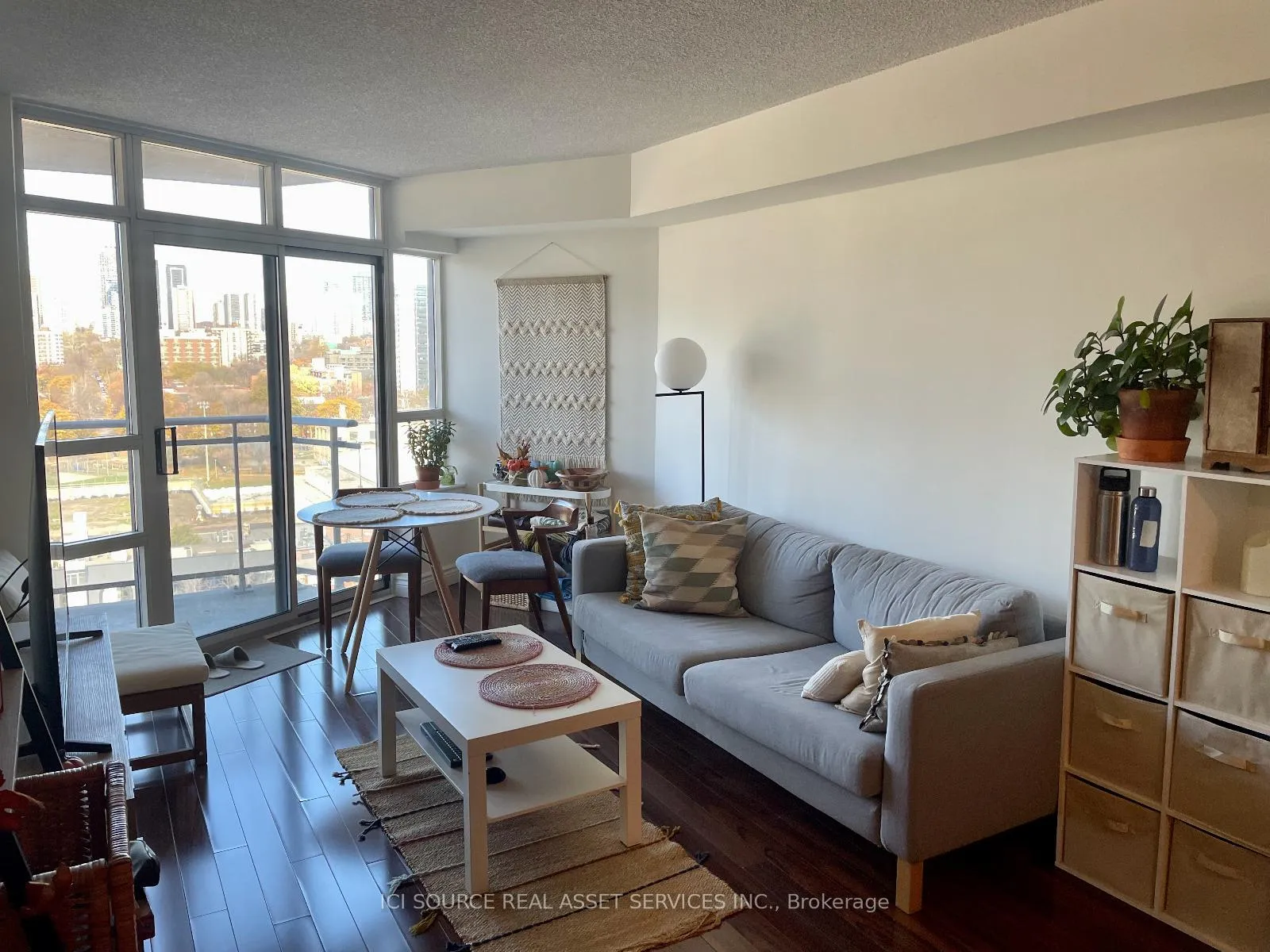 Photo 8 of Unit 1408, 255 Richmond Street E, Toronto, Moss Park — HOMEH