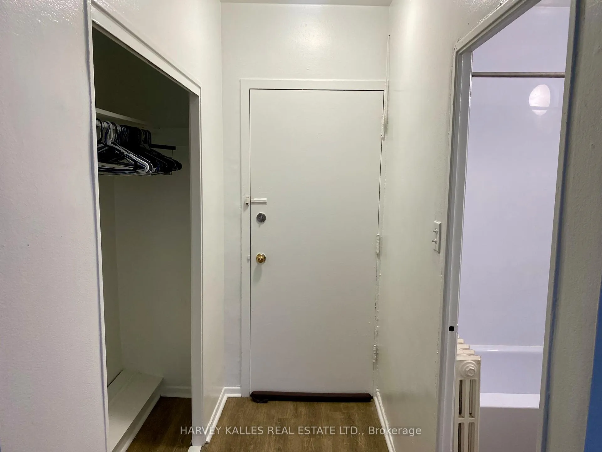 Photo 3 of Unit 303, 1582 Bathurst Street, Toronto, Humewood-Cedarvale — HOMEH