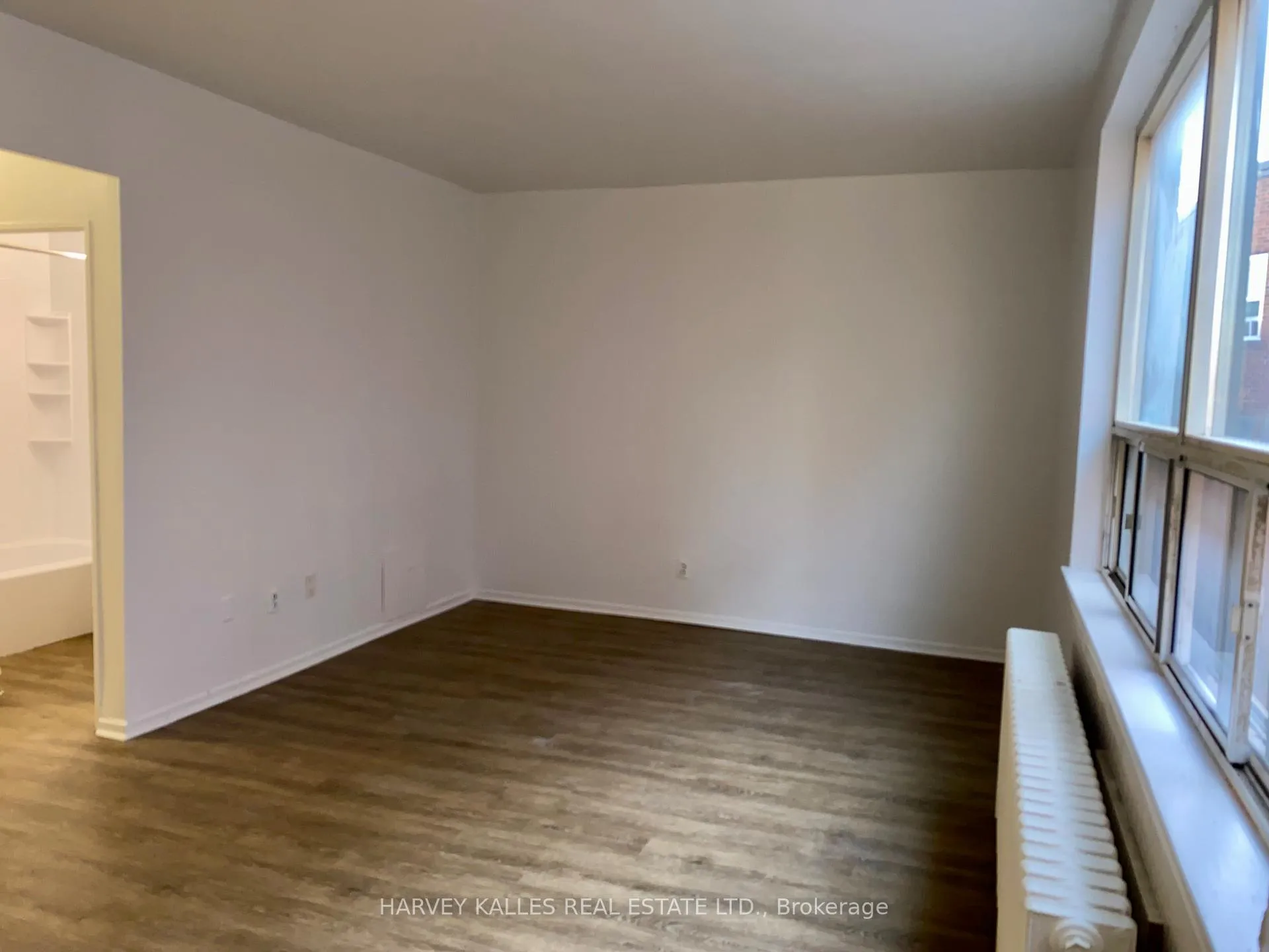Photo 4 of Unit 303, 1582 Bathurst Street, Toronto, Humewood-Cedarvale — HOMEH