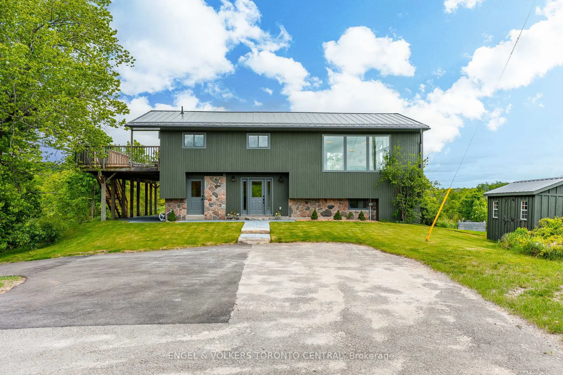 Photo 28 of 795481 3rd Line EHS, Mono, Rural Mono — HOMEH
