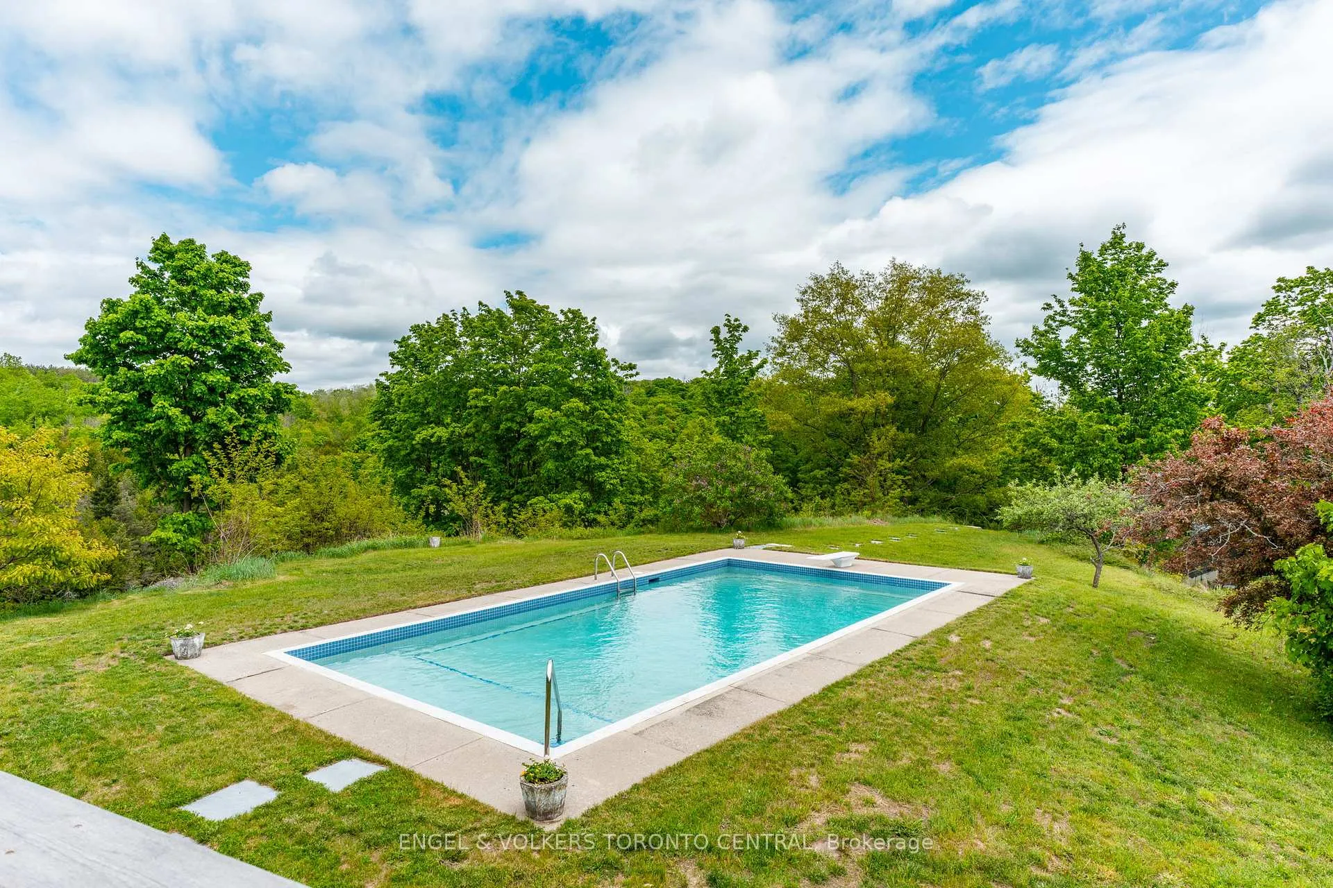 Photo 31 of 795481 3rd Line EHS, Mono, Rural Mono — HOMEH