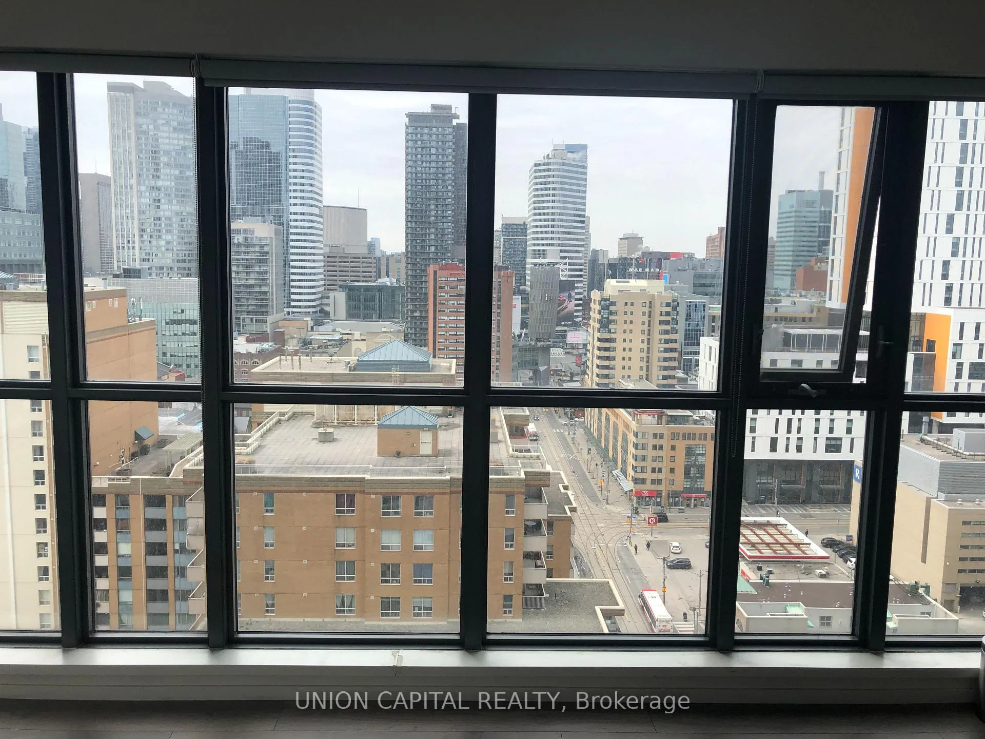 Photo 3 of Unit 1801, 159 Dundas Street E, Toronto, Church-Yonge Corridor — HOMEH