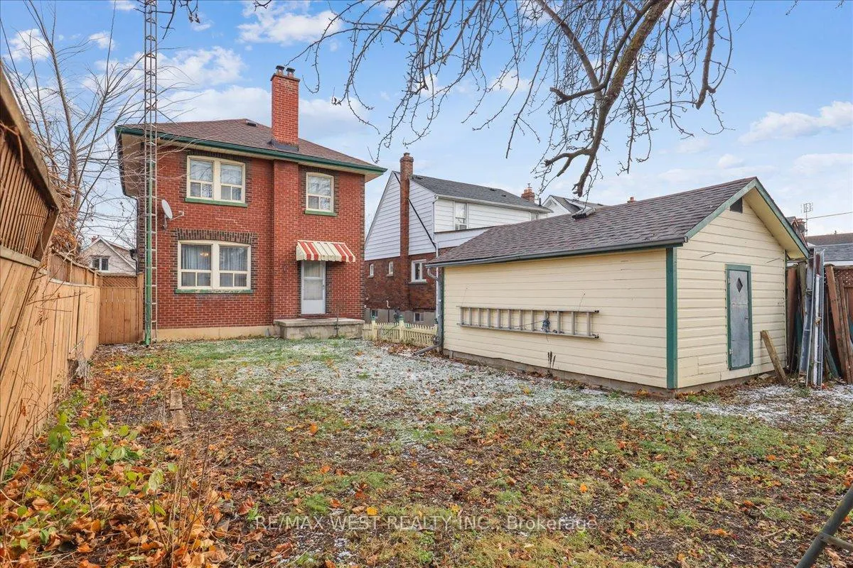 Photo 7 of 66 Warren Avenue, Oshawa, McLaughlin — HOMEH