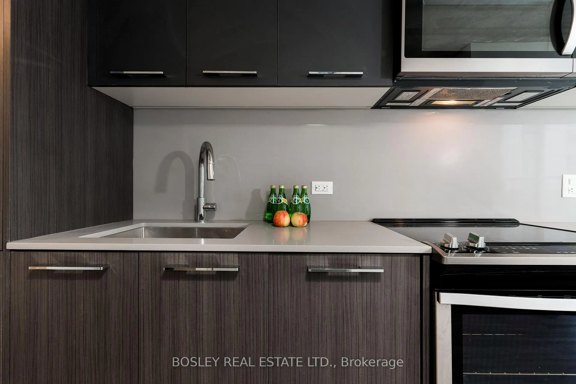 Photo 6 of Unit 303, 30 Baseball Place E, Toronto, South Riverdale — HOMEH