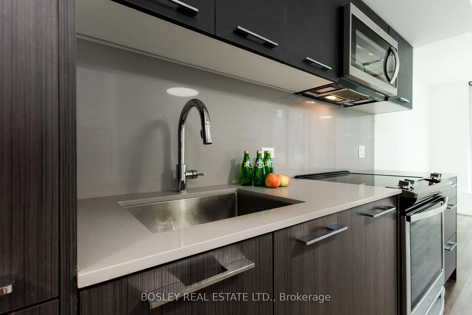 Photo 7 of Unit 303, 30 Baseball Place E, Toronto, South Riverdale — HOMEH