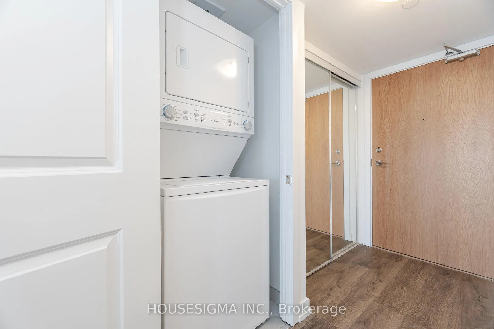 Photo 7 of Unit 2012, 1435 Celebration Drive, Pickering, Bay Ridges — HOMEH