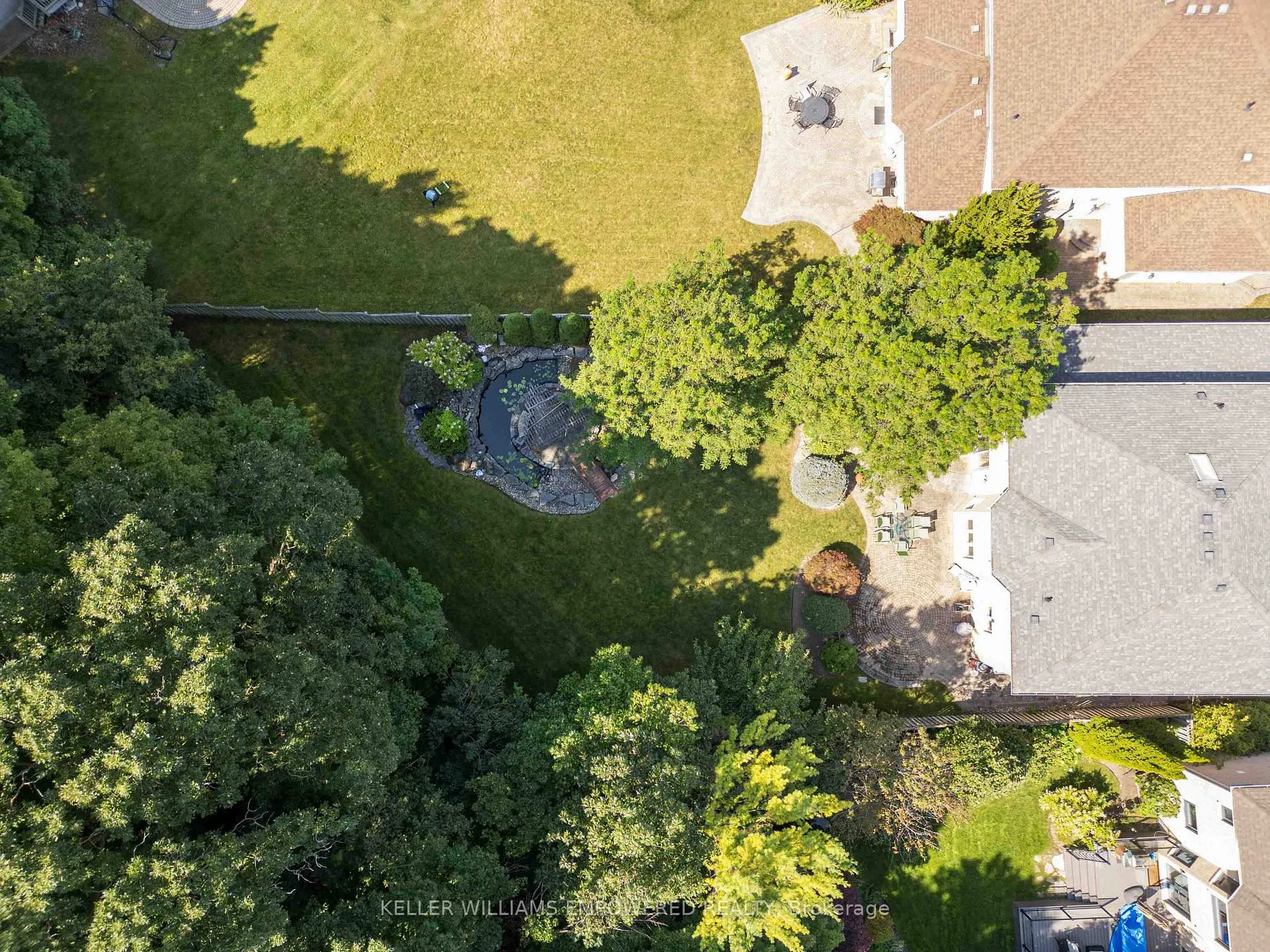 Photo 4 of 92 Oakhaven Drive, Markham, Cachet — HOMEH
