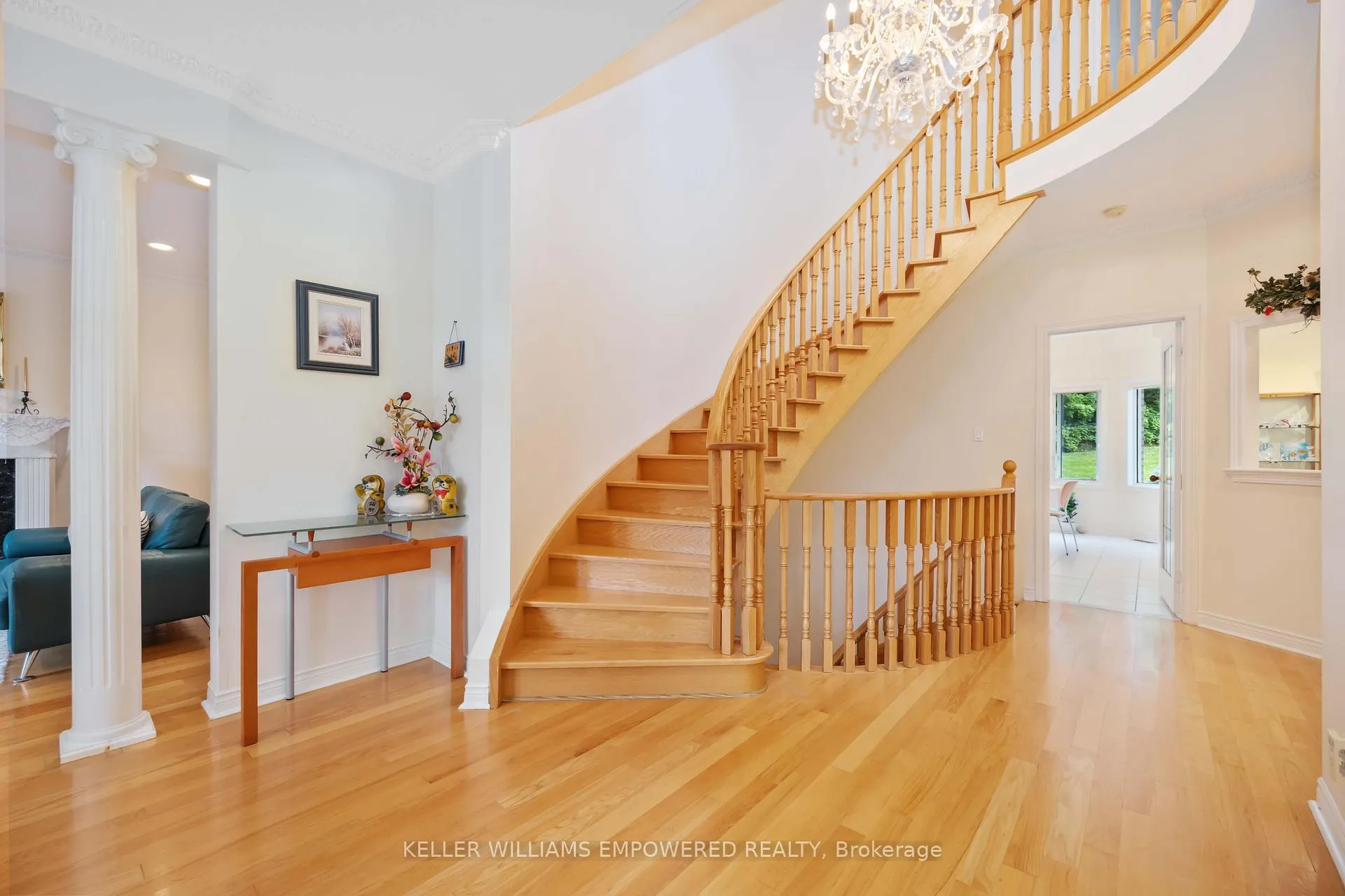 Photo 8 of 92 Oakhaven Drive, Markham, Cachet — HOMEH